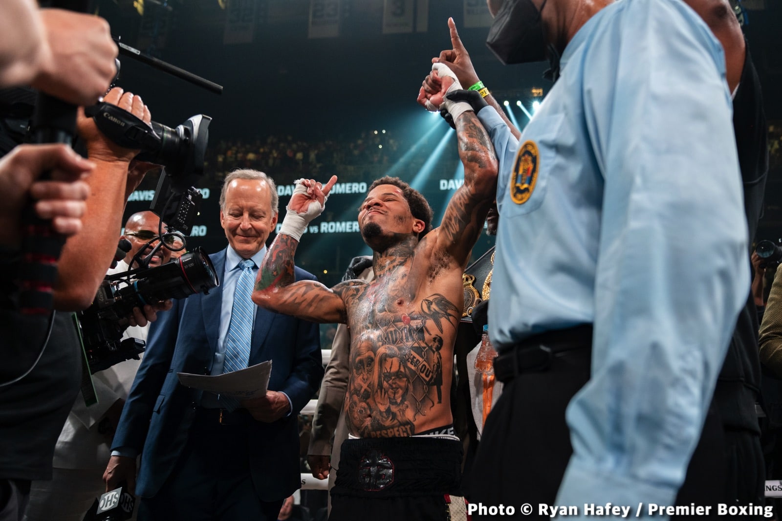 Gervonta Davis vs. Rolando Romero - LIVE results from Brooklyn, NY