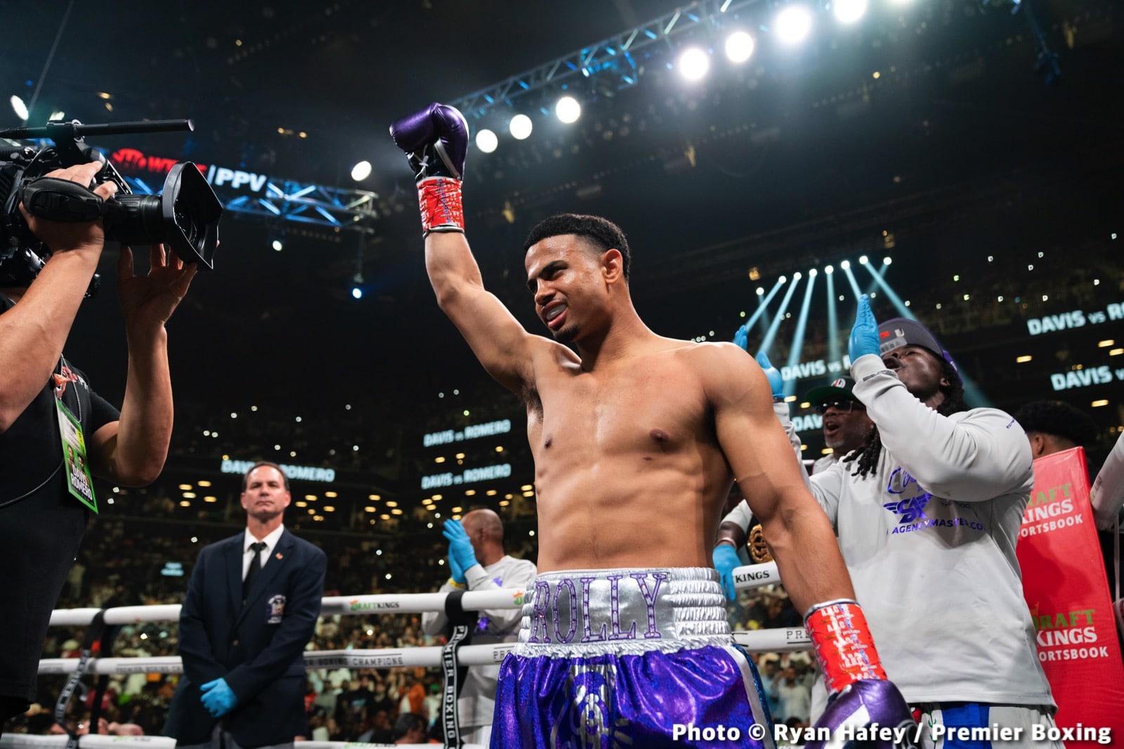 Gervonta Davis vs. Rolando Romero - LIVE results from Brooklyn, NY