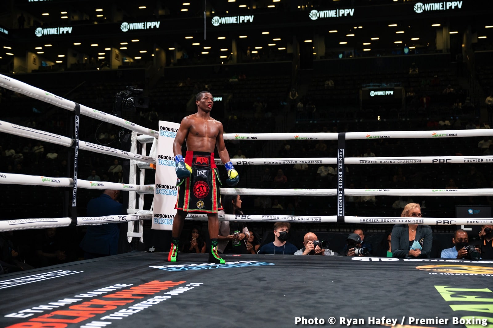 Gervonta Davis vs. Rolando Romero - LIVE results from Brooklyn, NY