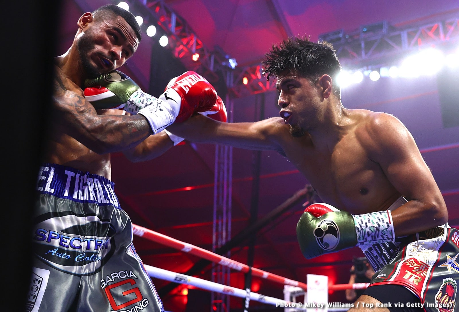 Janibek Alimkhanuly stops Danny Dignum by 2nd round KO - Boxing results
