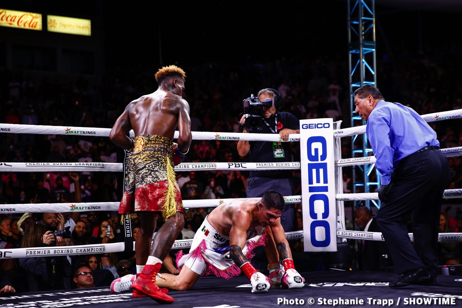 Photos: Jermell Charlo KOs Castano, Ennis Crushes Clayton!