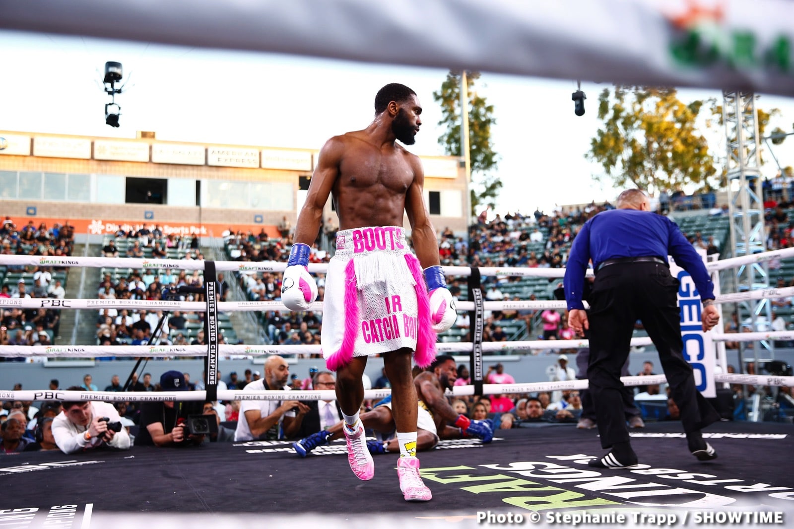 Photos: Jermell Charlo KOs Castano, Ennis Crushes Clayton!
