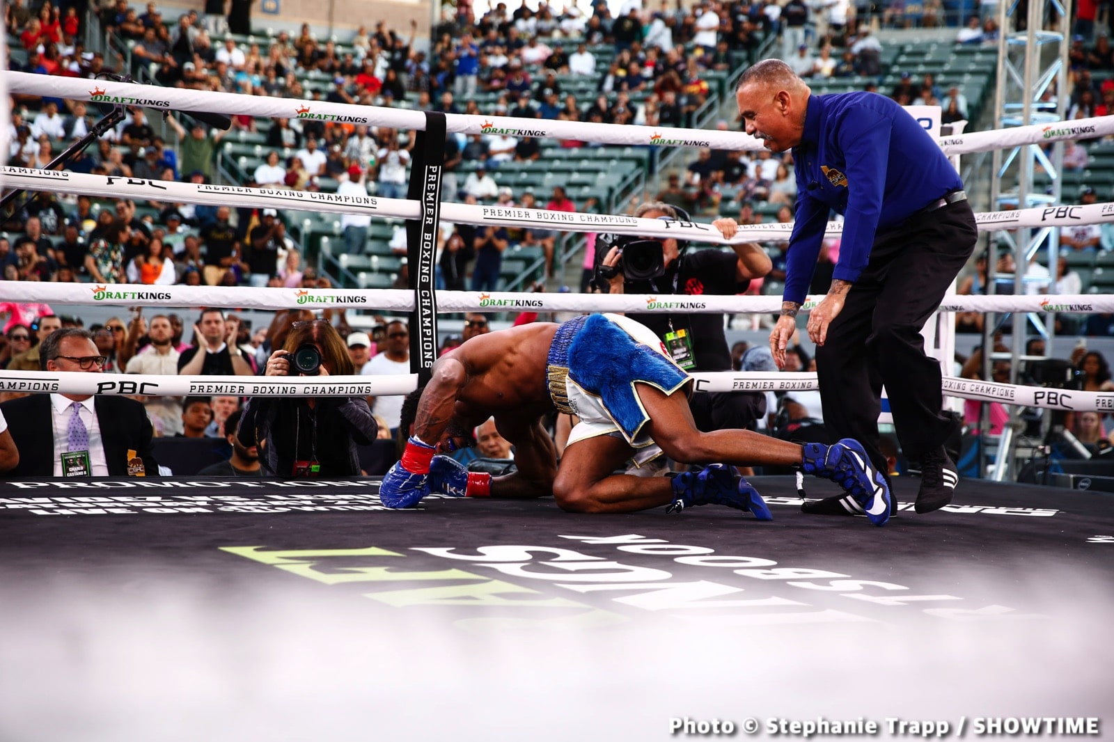 Photos: Jermell Charlo KOs Castano, Ennis Crushes Clayton!
