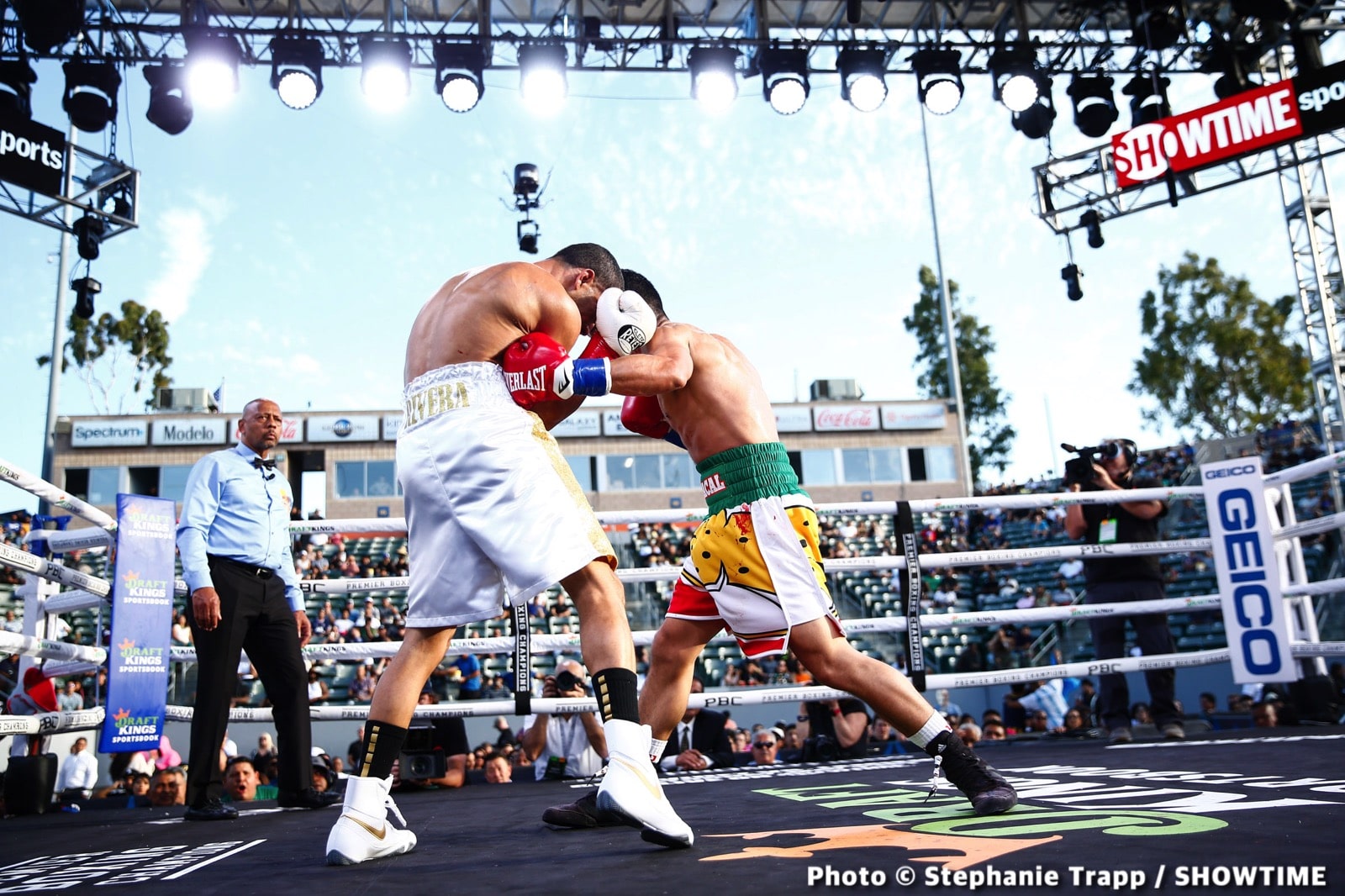 Photos: Jermell Charlo KOs Castano, Ennis Crushes Clayton!