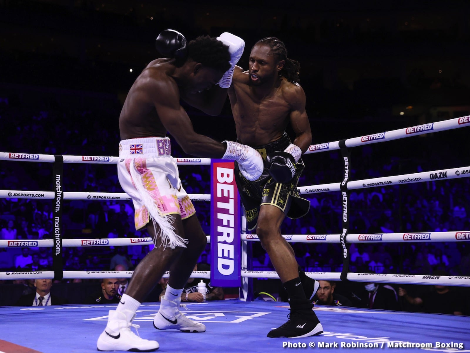 Joshua Buatsi defeats Craig Richards - Boxing Results