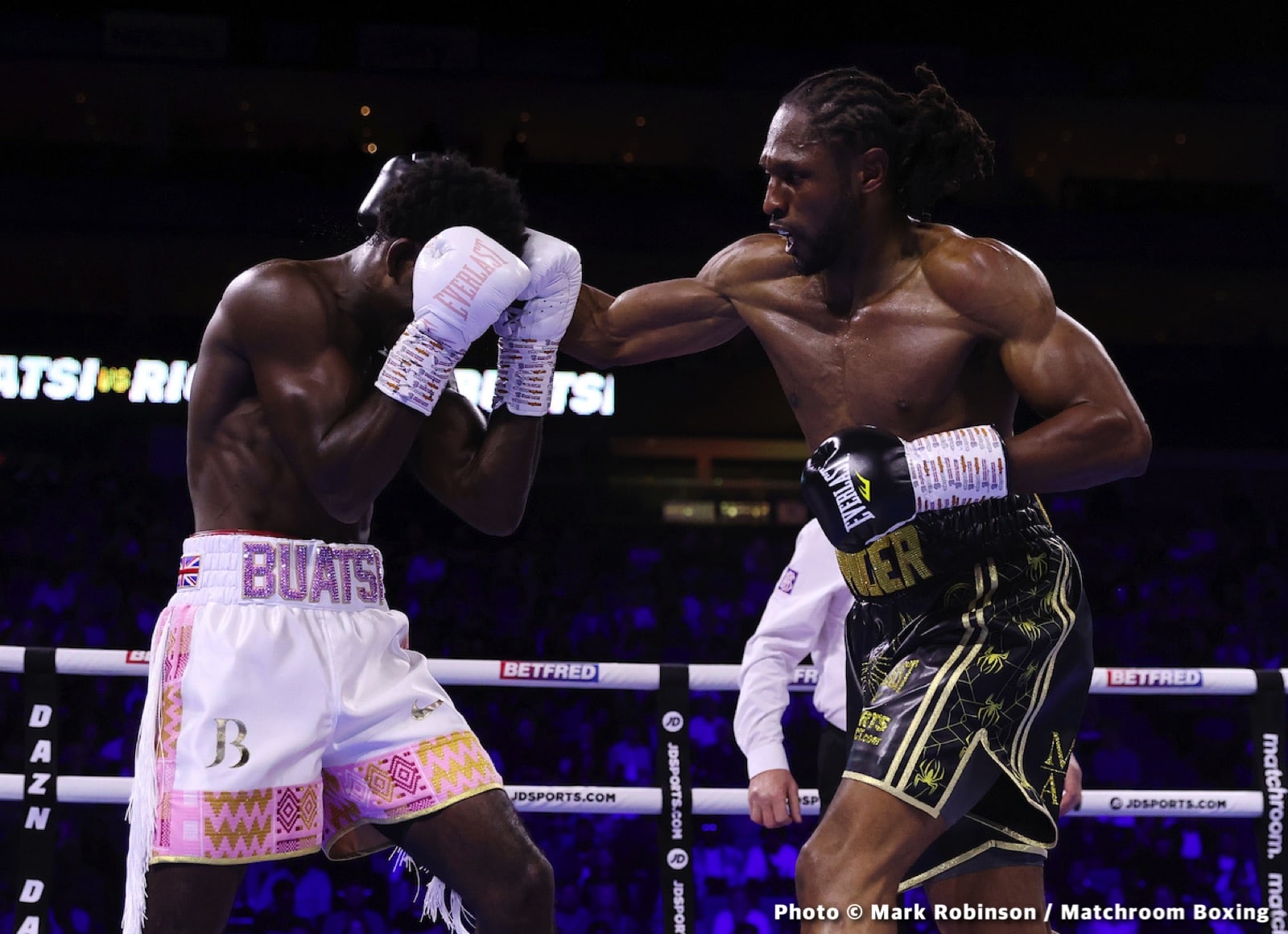 Joshua Buatsi defeats Craig Richards - Boxing Results