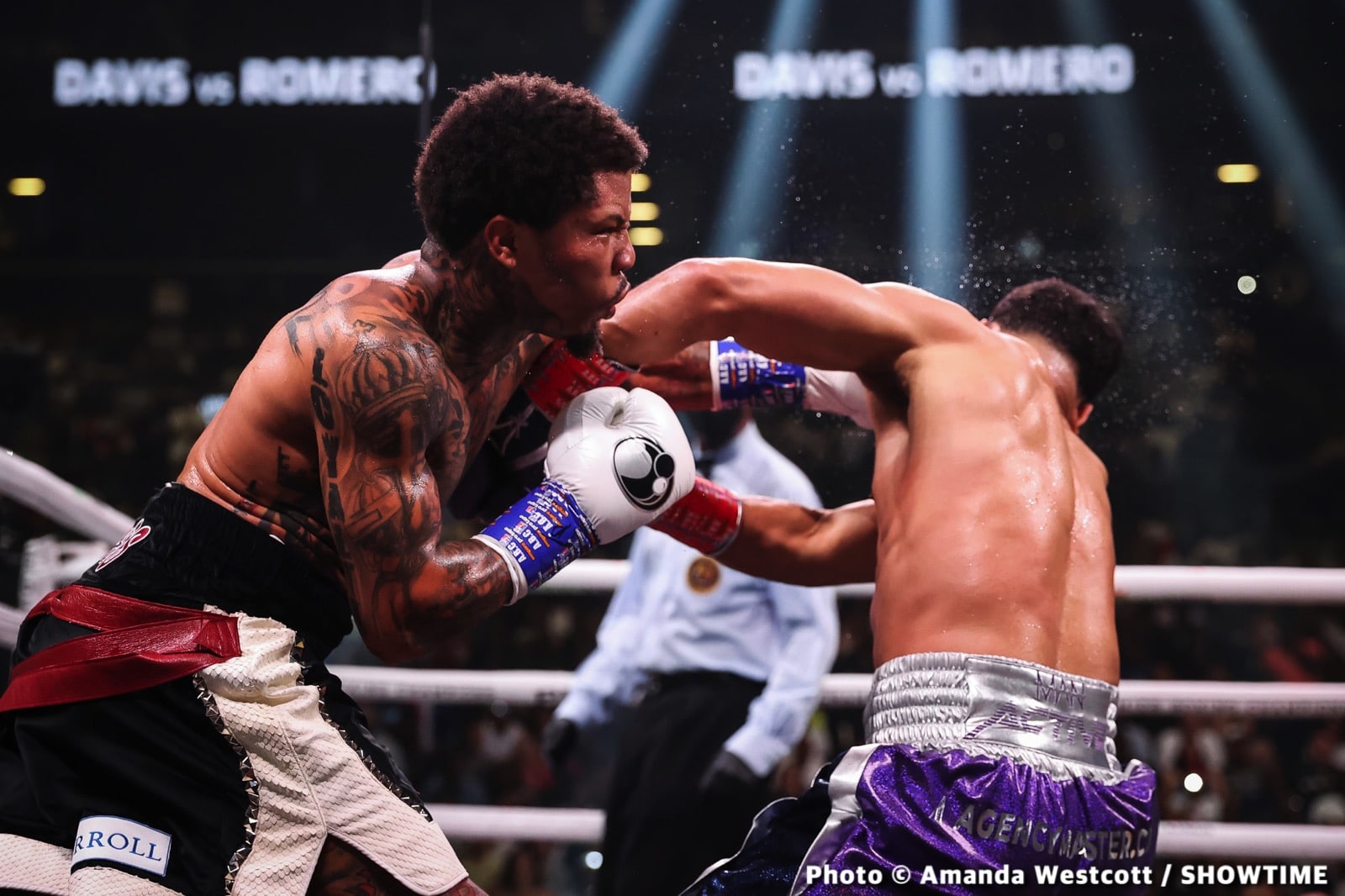 Photos: Tank Davis smashes Rolando Romero