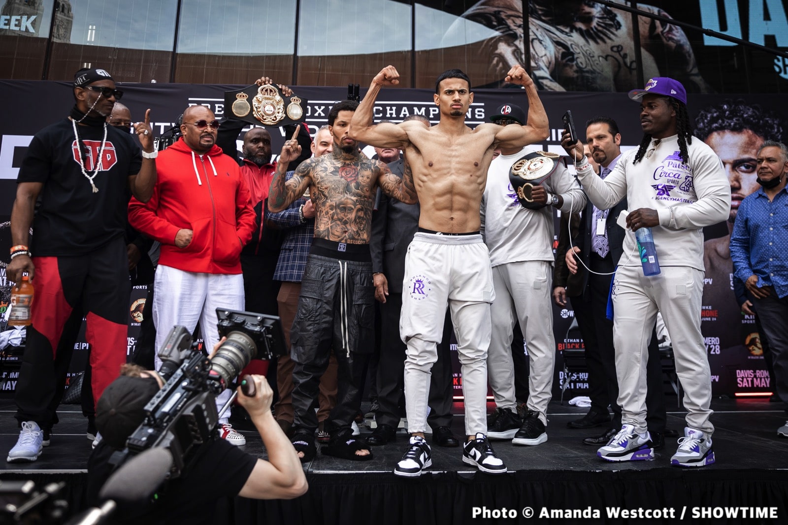 Tank Davis explains why he pushed Rolly Romero off the stage