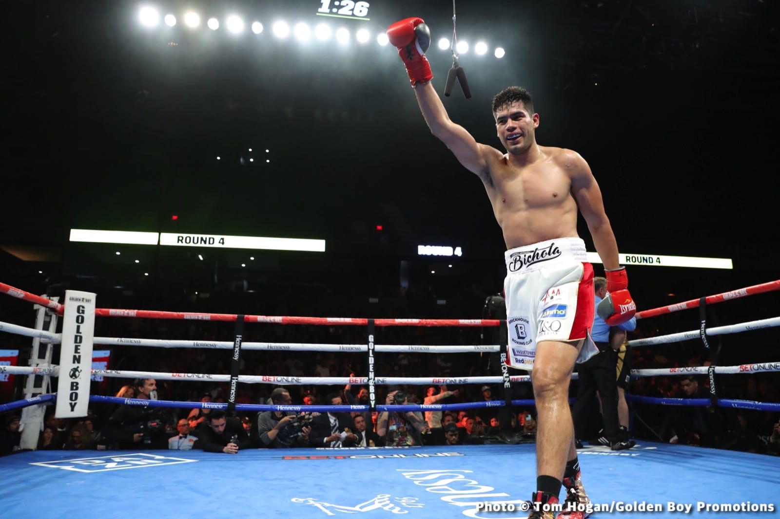 Photos: Zurdo Ramirez defeats Dominic Bösel