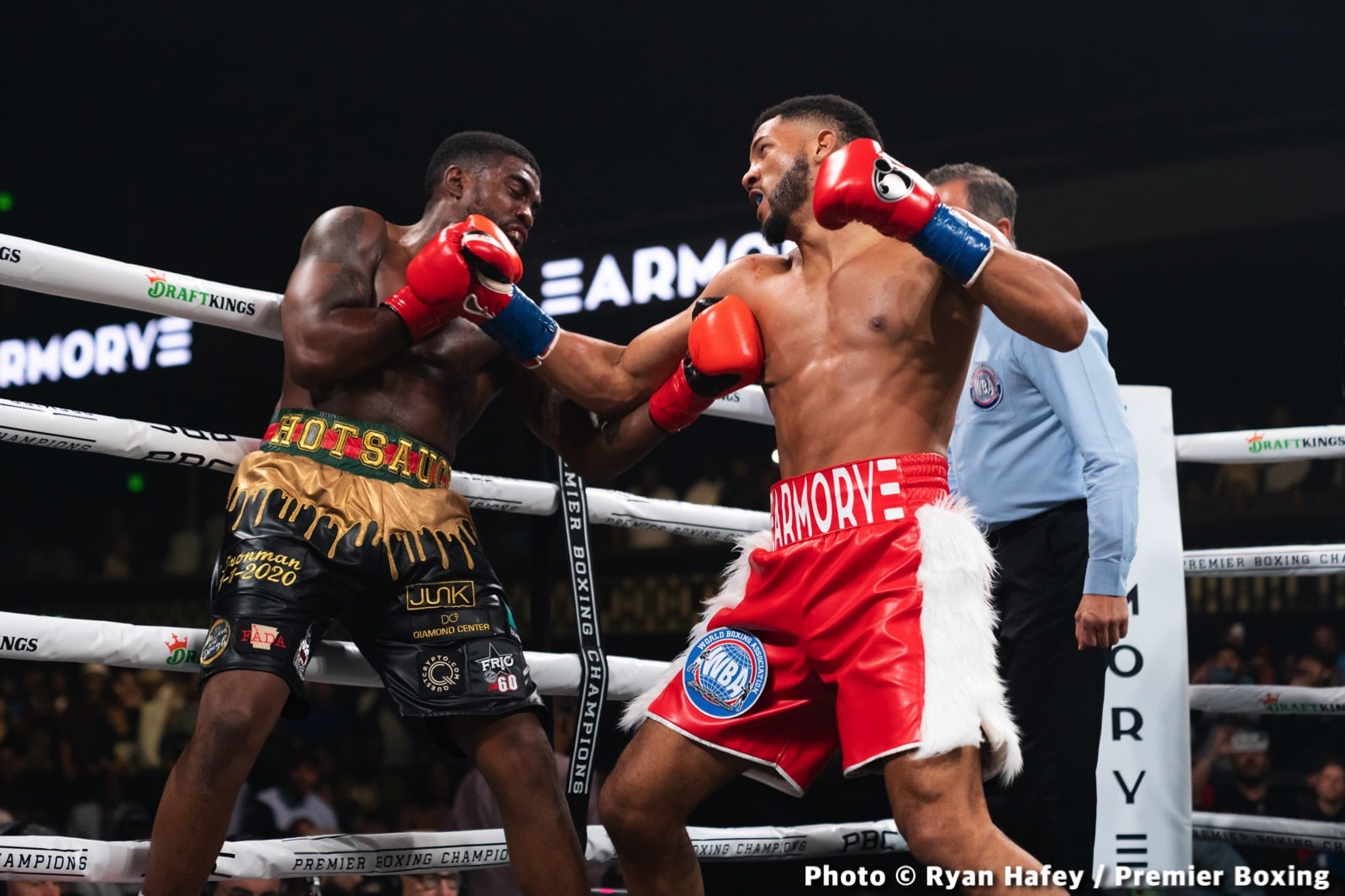 Photos: Stephen Fulton defeats Roman, Morrell stops Henderson