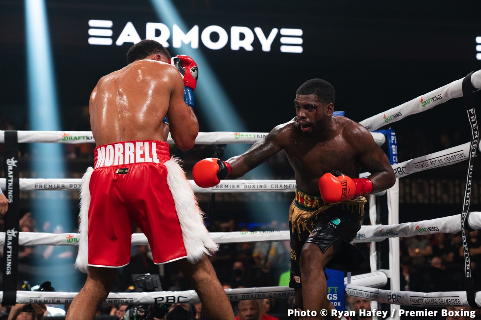 Photos: Stephen Fulton defeats Roman, Morrell stops Henderson