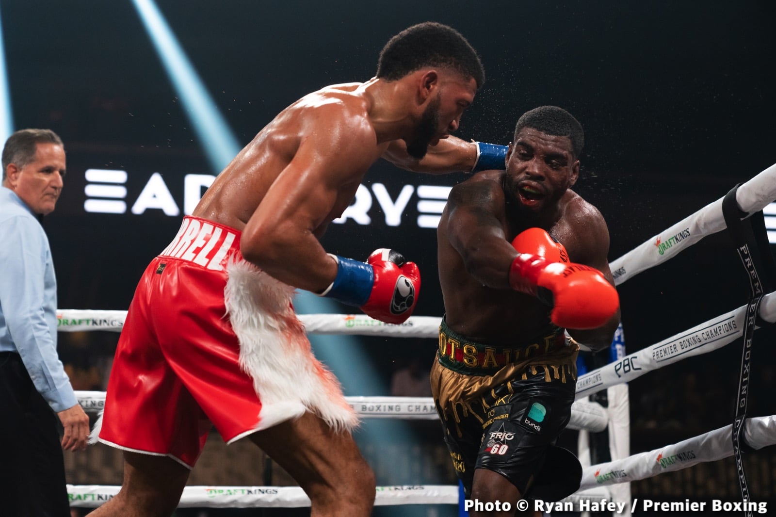 Photos: Stephen Fulton defeats Roman, Morrell stops Henderson