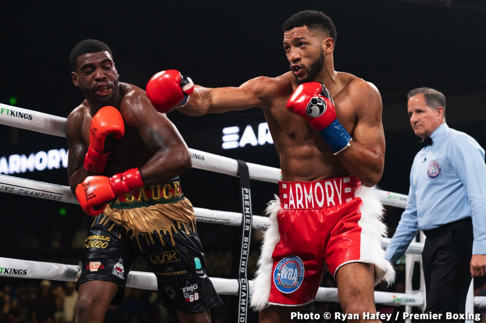 Photos: Stephen Fulton defeats Roman, Morrell stops Henderson