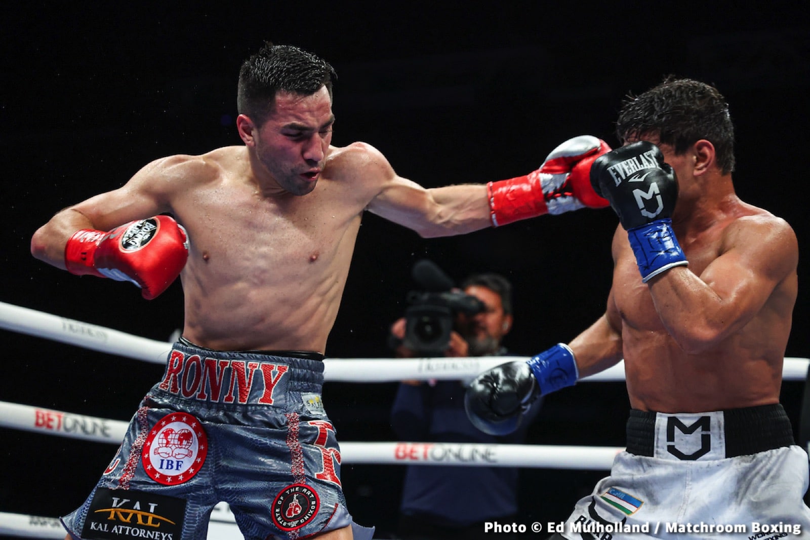 Photos: Rodriguez beats Sor Rungvisai, Akhmadaliev stops Rios