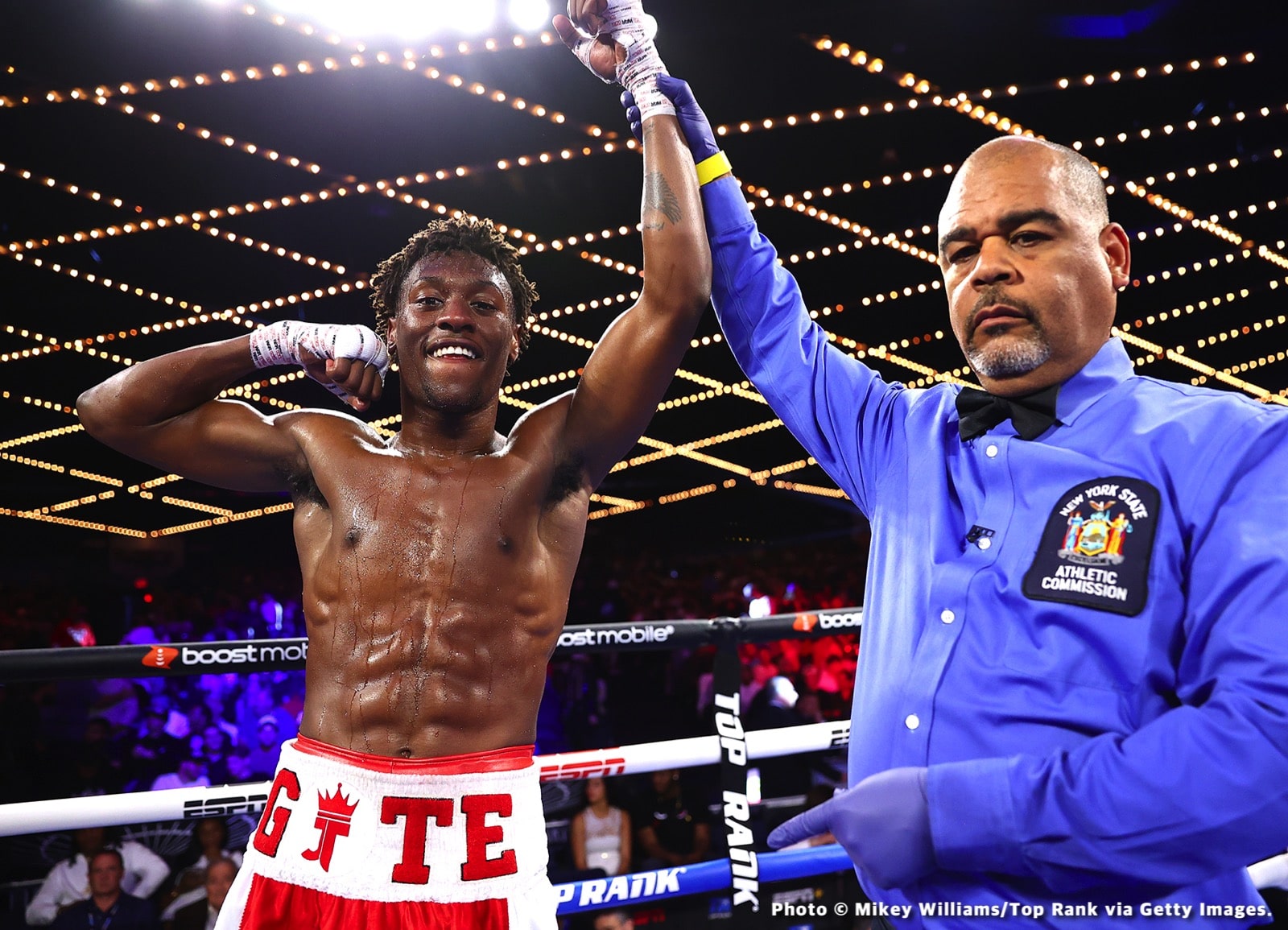 Boxing photo: Abraham Nova, Artur Beterbiev, Joe Smith Jr., Robeisy Ramirez image Beterbiev vs. Smith - LIVE updates & results from New York