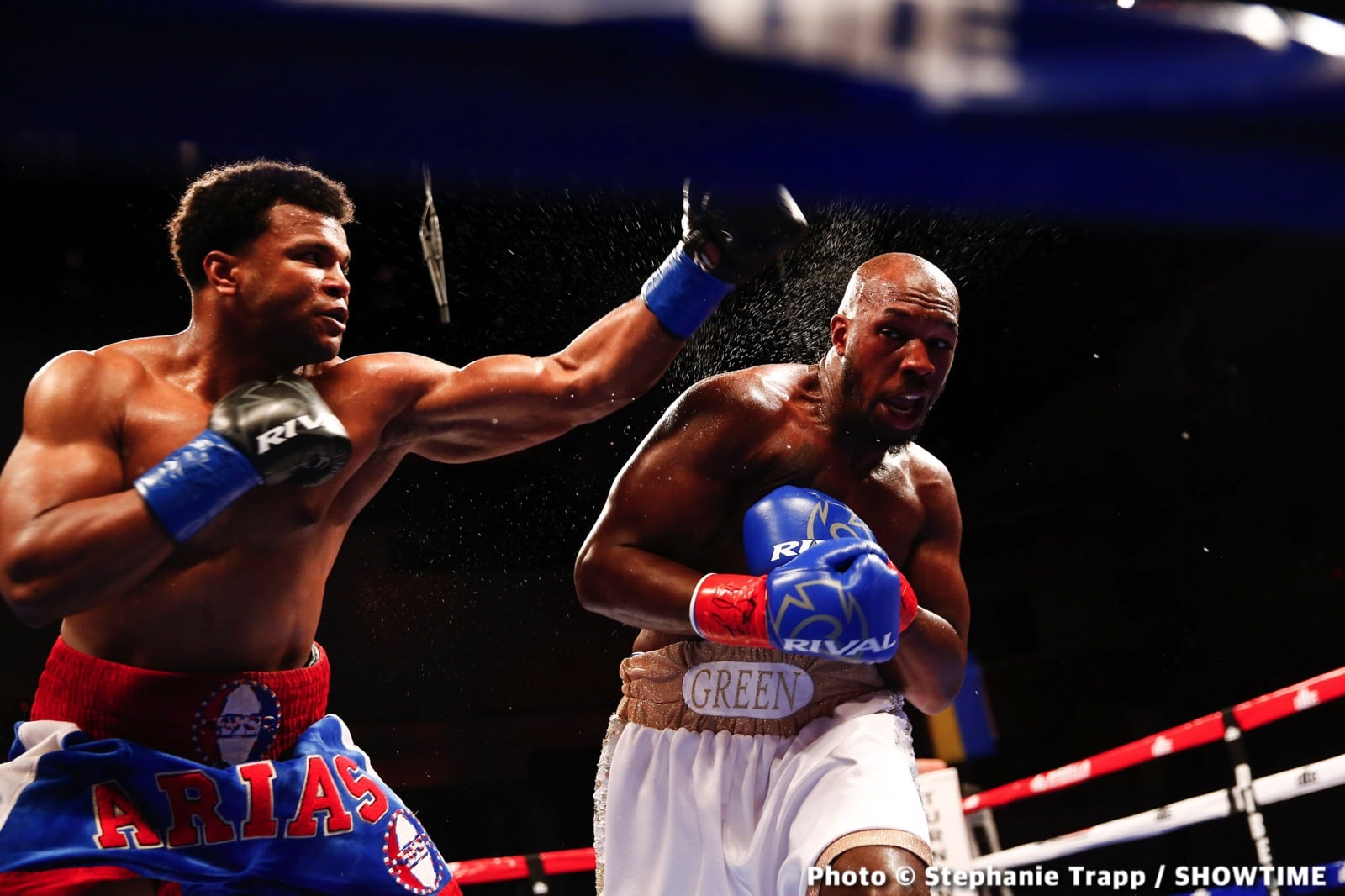 Bakhodir Jalolov KOs Mulowayi on Showtime - Boxing Results