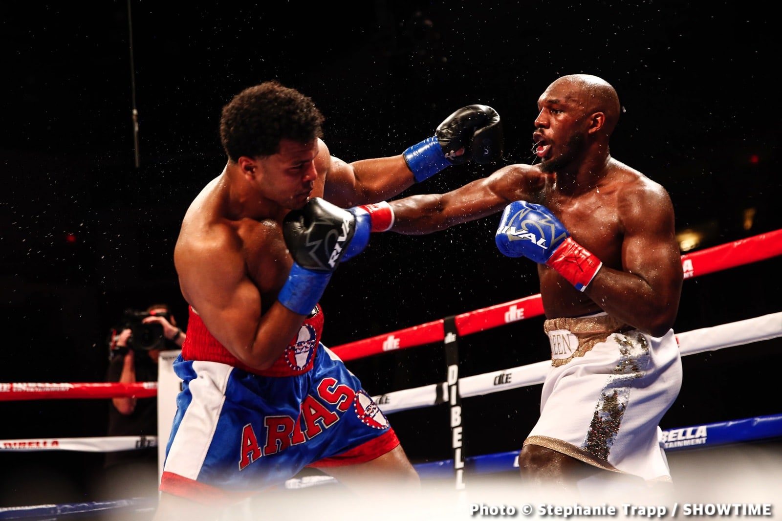 Bakhodir Jalolov KOs Mulowayi on Showtime - Boxing Results