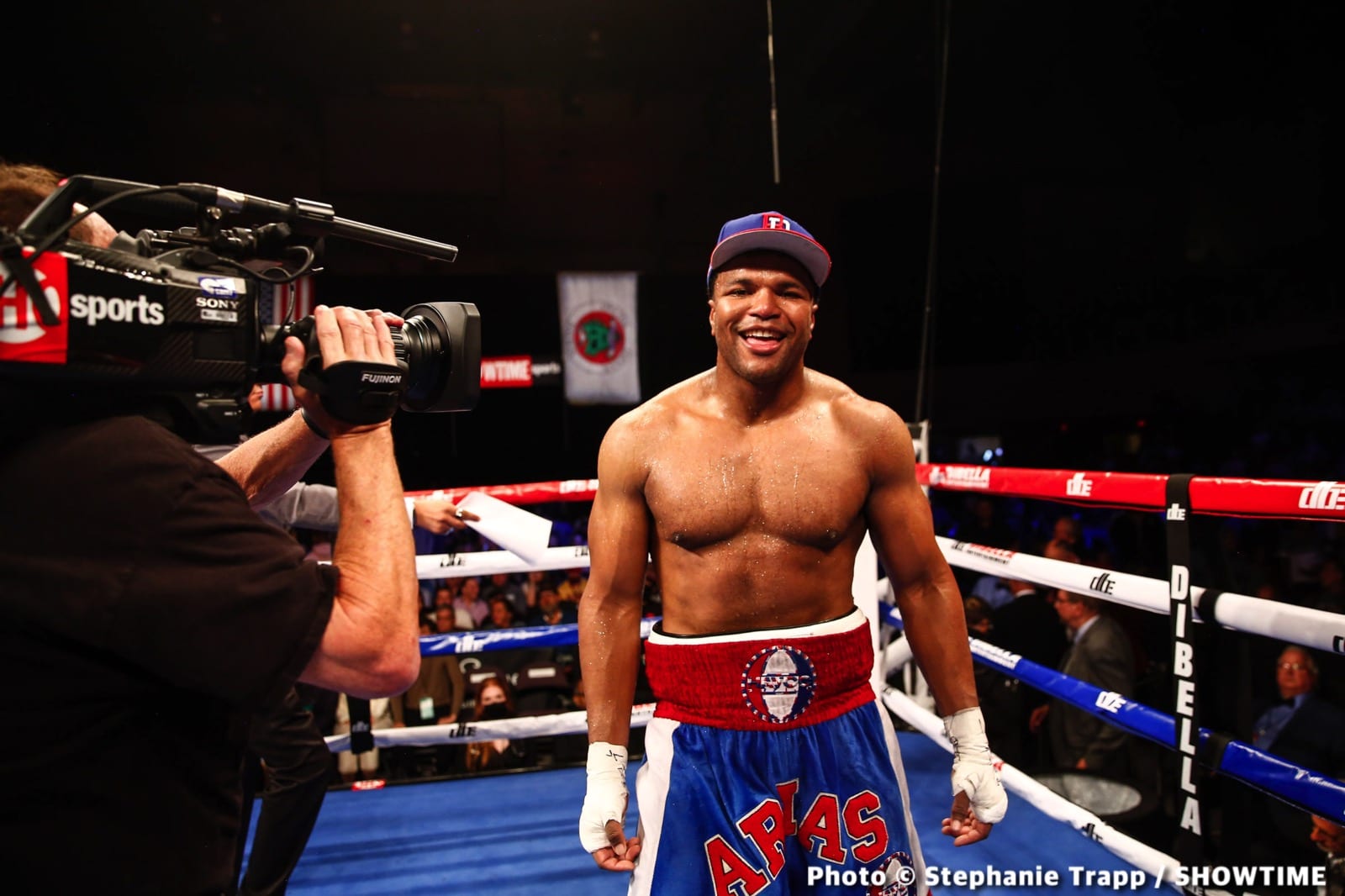 Bakhodir Jalolov KOs Mulowayi on Showtime - Boxing Results