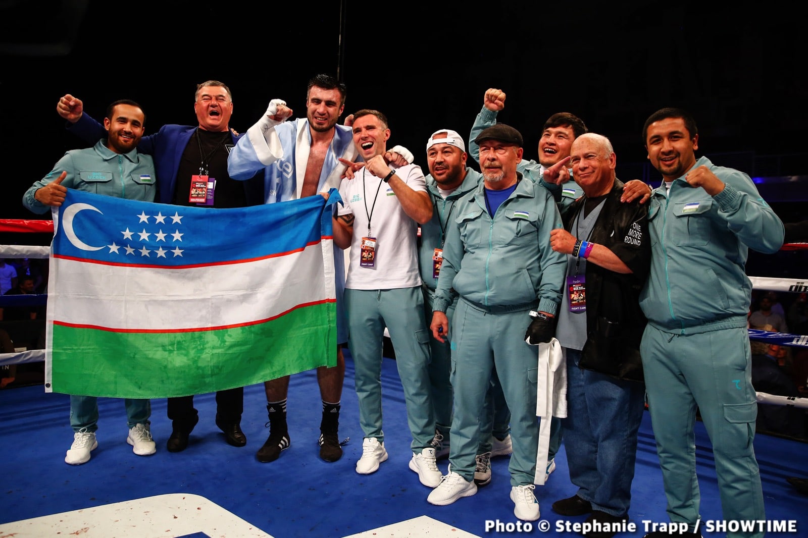 Bakhodir Jalolov KOs Mulowayi on Showtime - Boxing Results