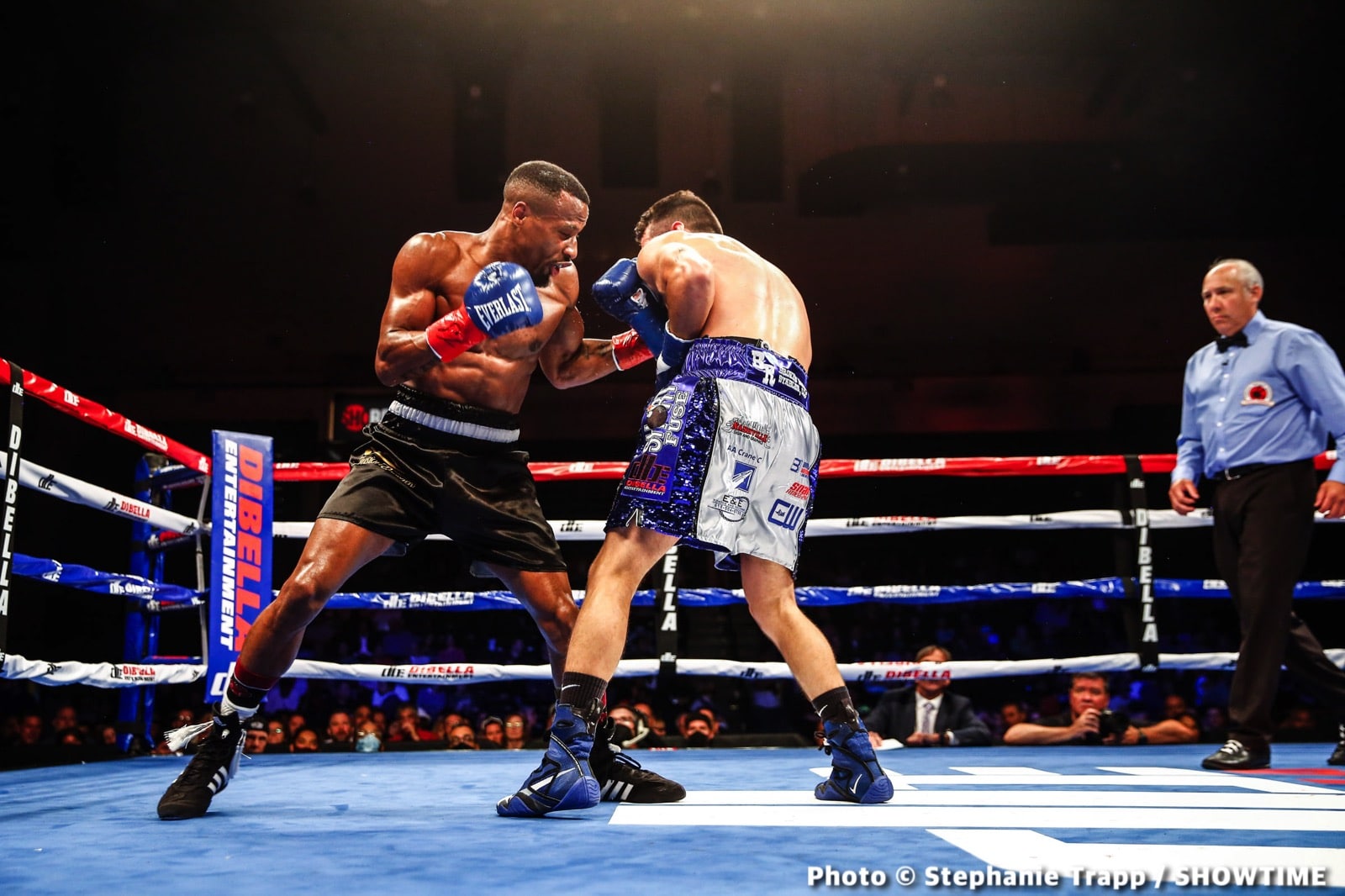Bakhodir Jalolov KOs Mulowayi on Showtime - Boxing Results