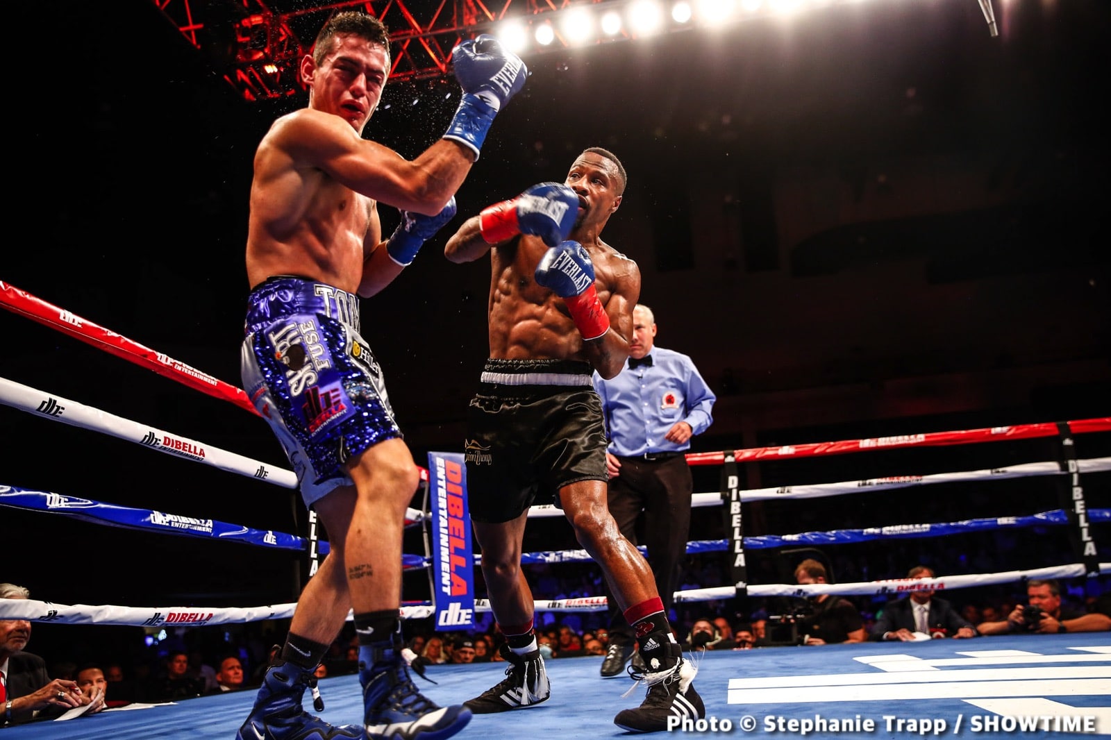 Bakhodir Jalolov KOs Mulowayi on Showtime - Boxing Results