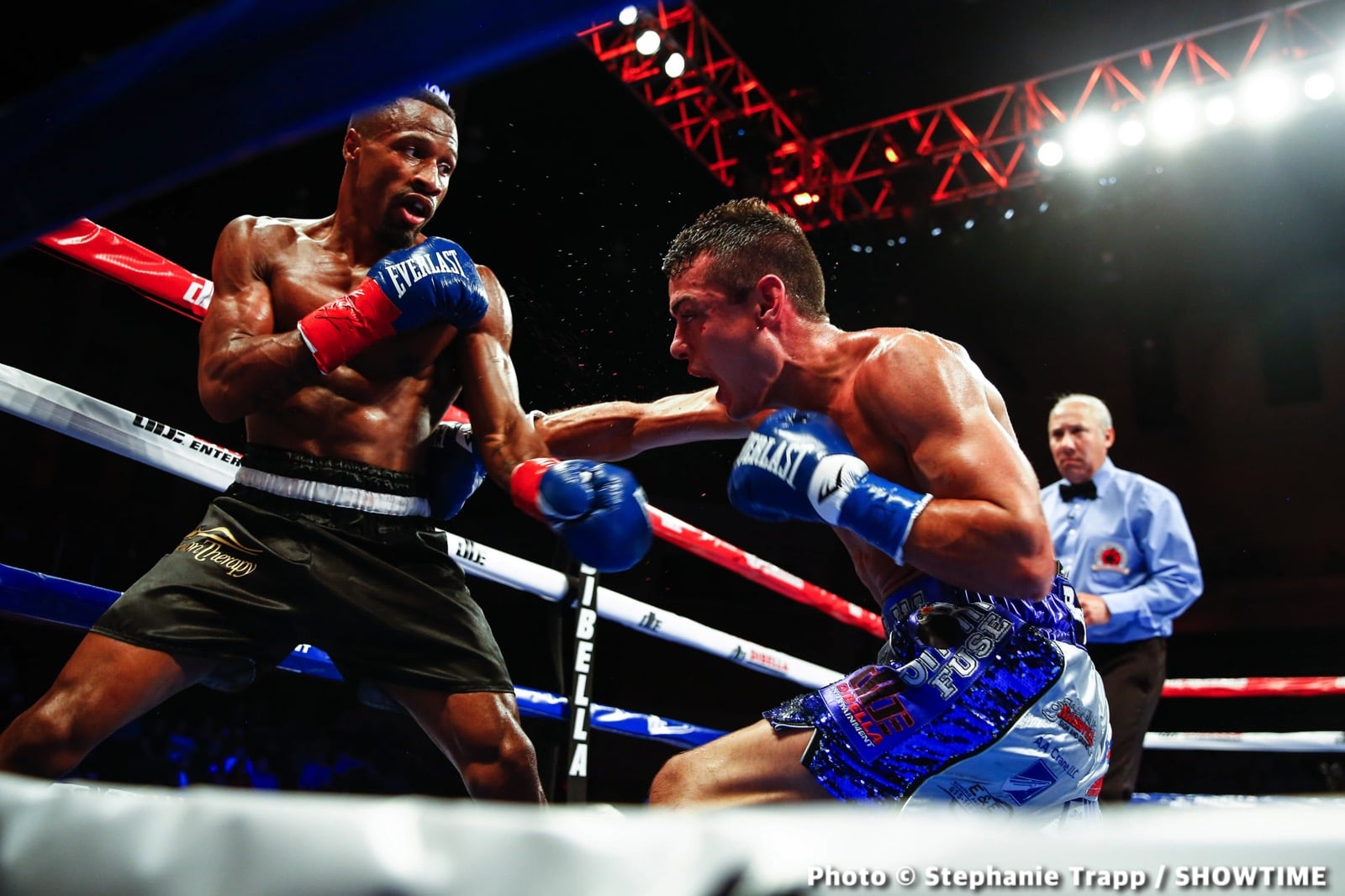 Bakhodir Jalolov KOs Mulowayi on Showtime - Boxing Results