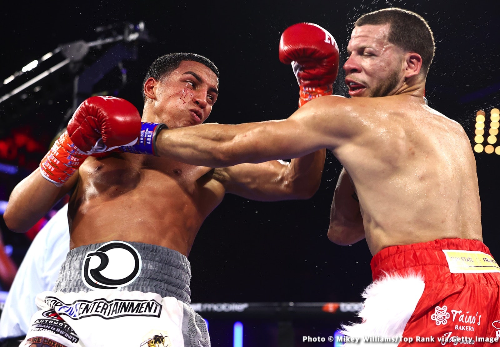 Photos: Edgar Berlanga Decisions Alexis Angulo