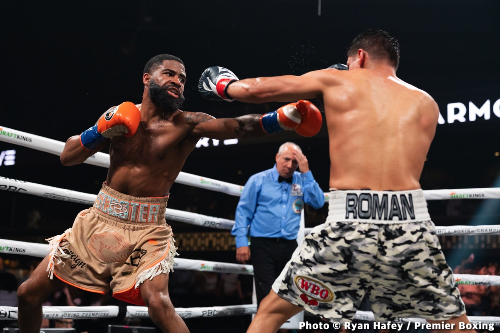 Photos: Stephen Fulton defeats Roman, Morrell stops Henderson