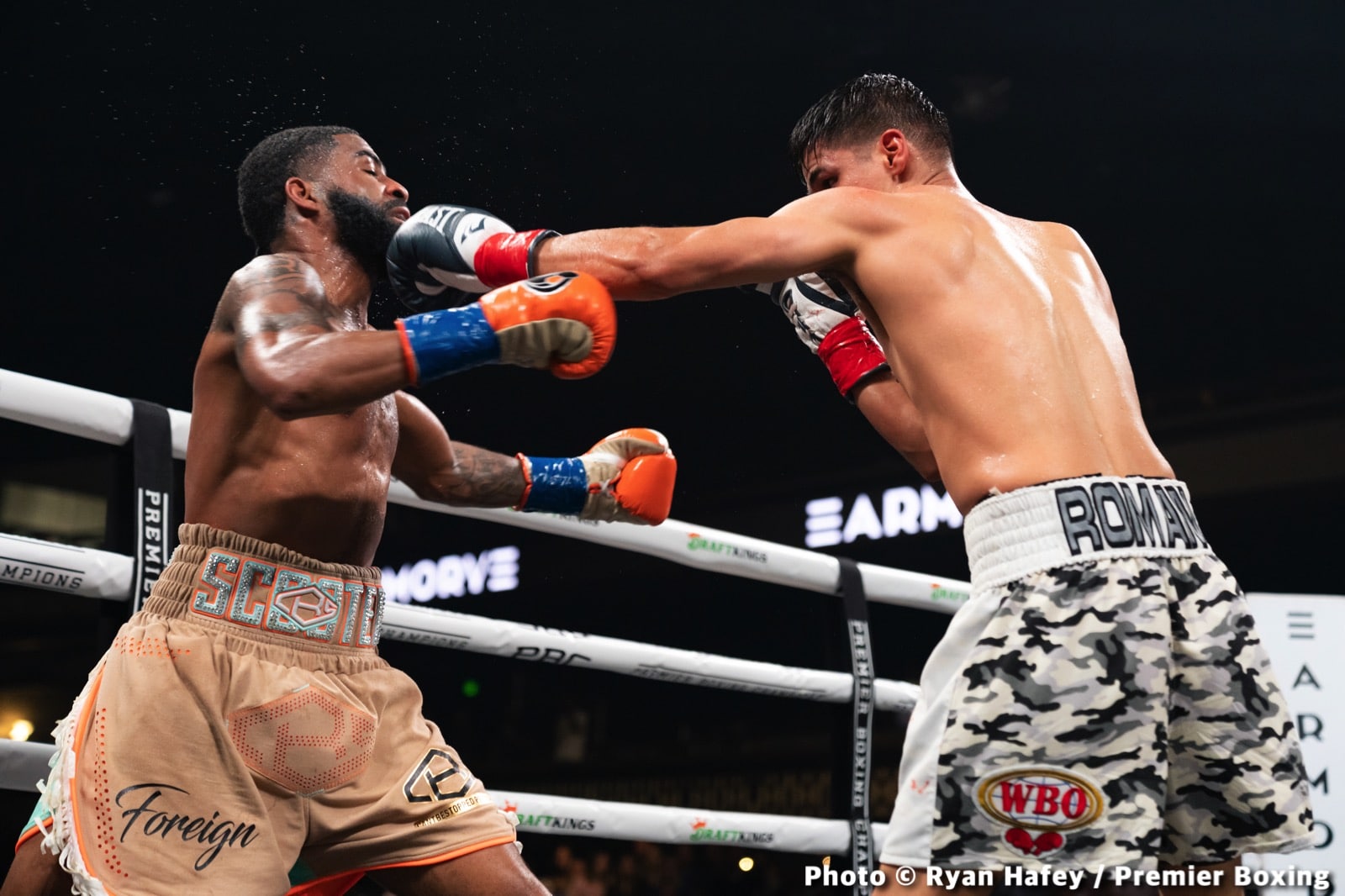 Photos: Stephen Fulton defeats Roman, Morrell stops Henderson
