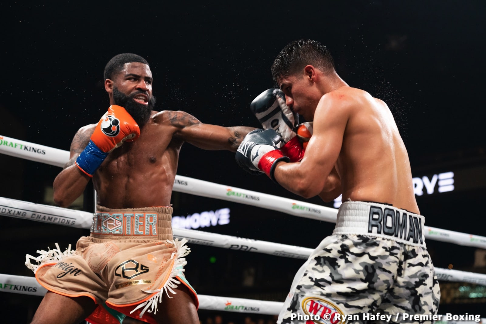 Photos: Stephen Fulton defeats Roman, Morrell stops Henderson