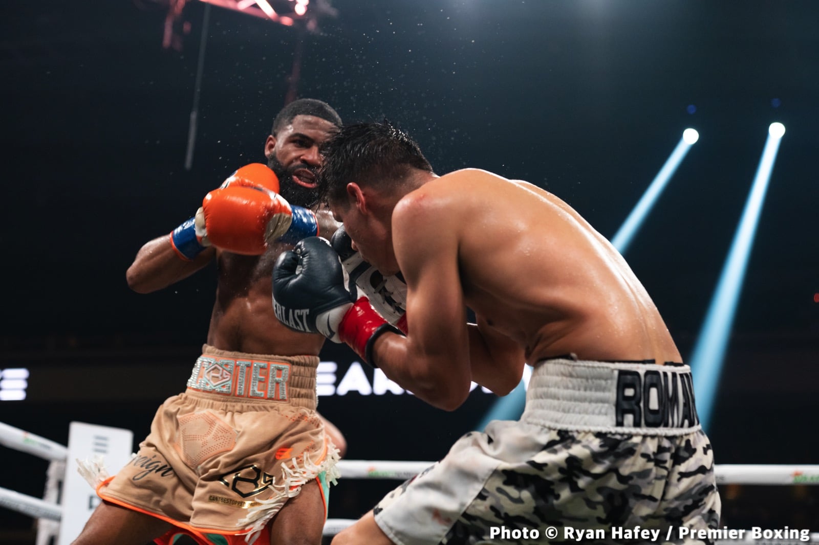 Photos: Stephen Fulton defeats Roman, Morrell stops Henderson