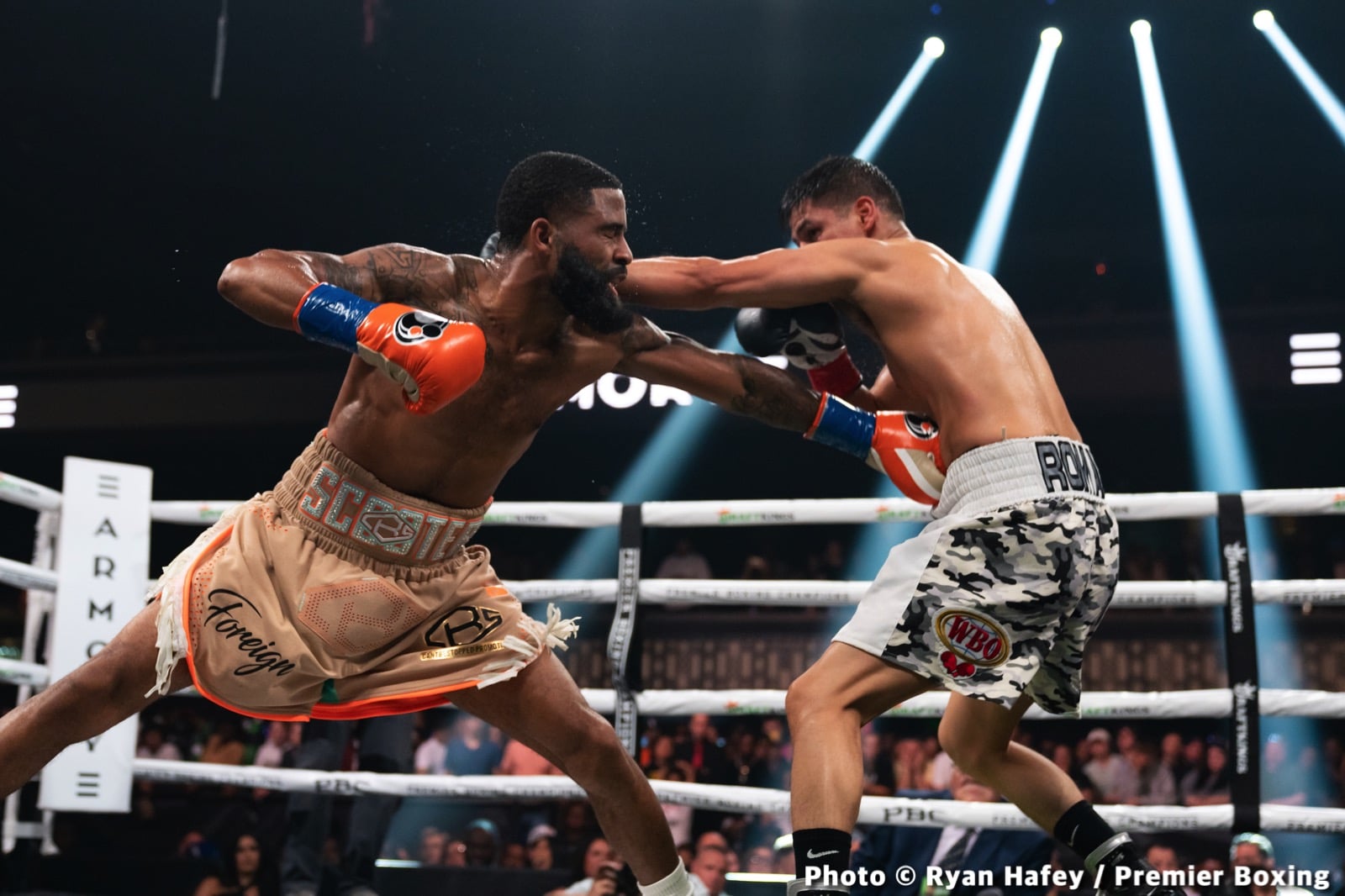 Photos: Stephen Fulton defeats Roman, Morrell stops Henderson