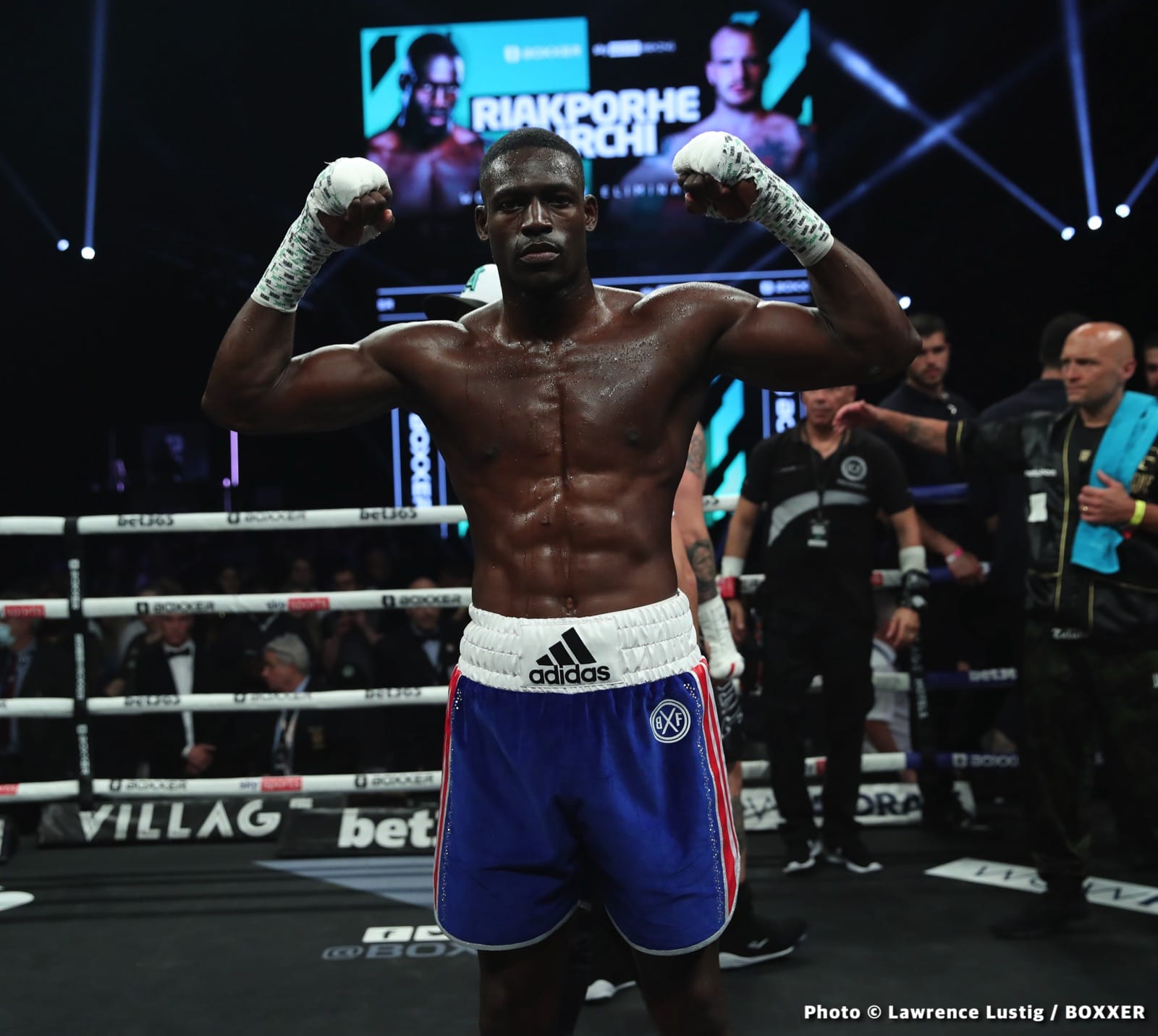Photos: Richard Riakporhe defeats Fabio Turchi