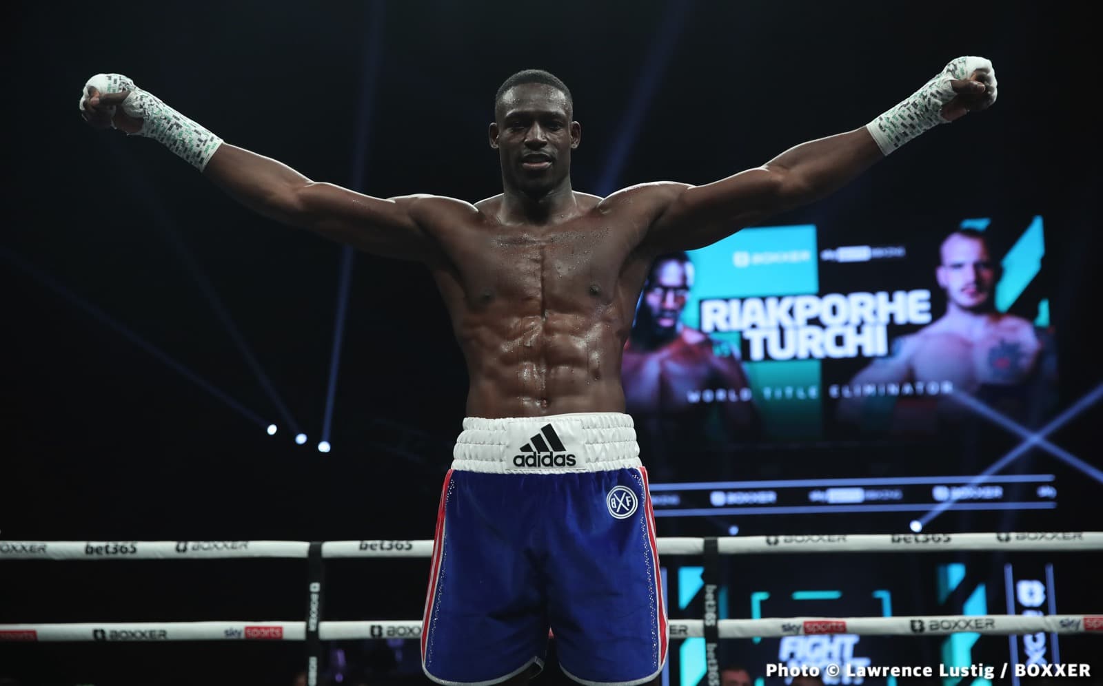 Photos: Richard Riakporhe defeats Fabio Turchi