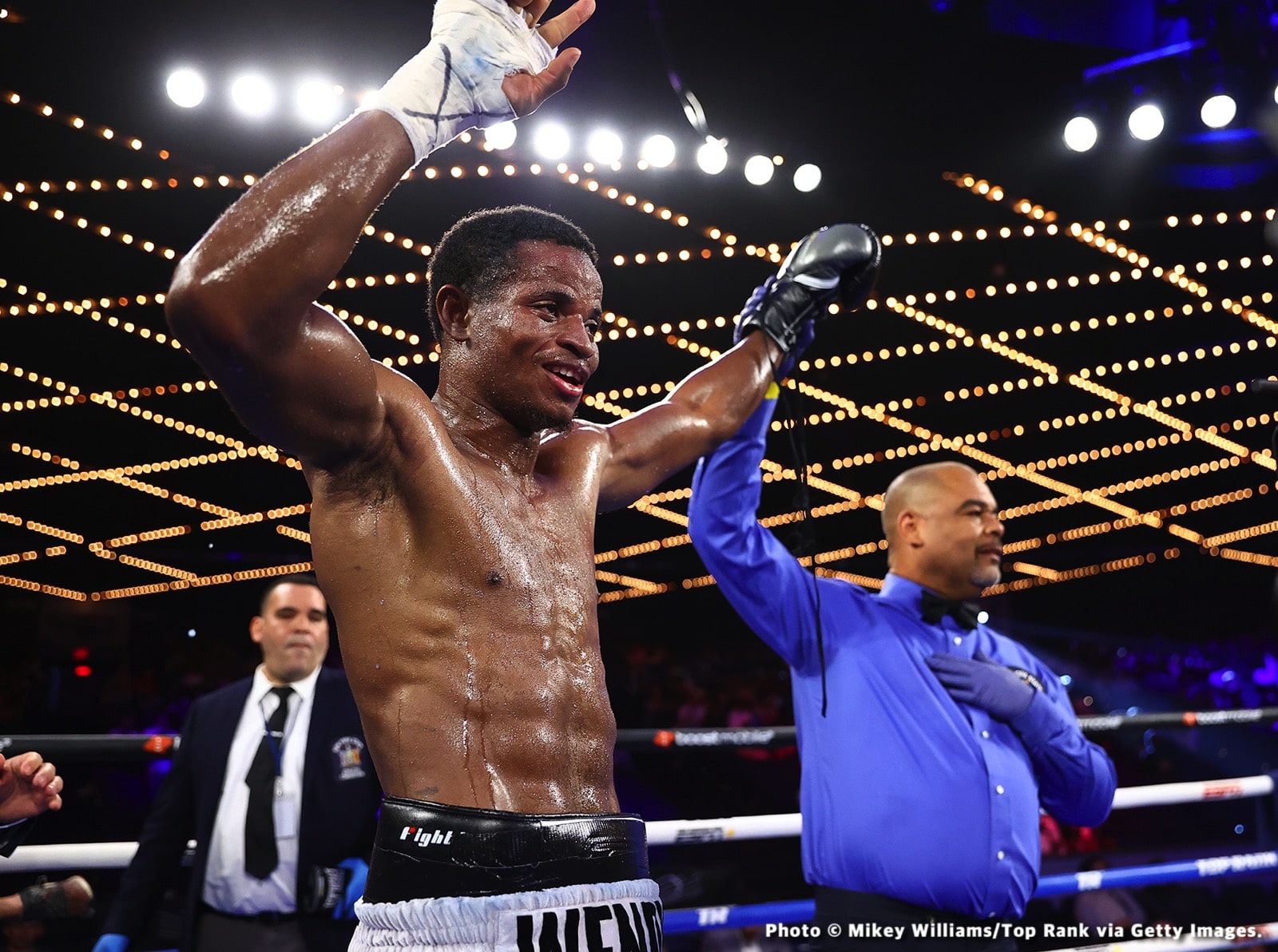 Boxing photo: Abraham Nova, Artur Beterbiev, Joe Smith Jr., Robeisy Ramirez image Beterbiev vs. Smith - LIVE updates & results from New York