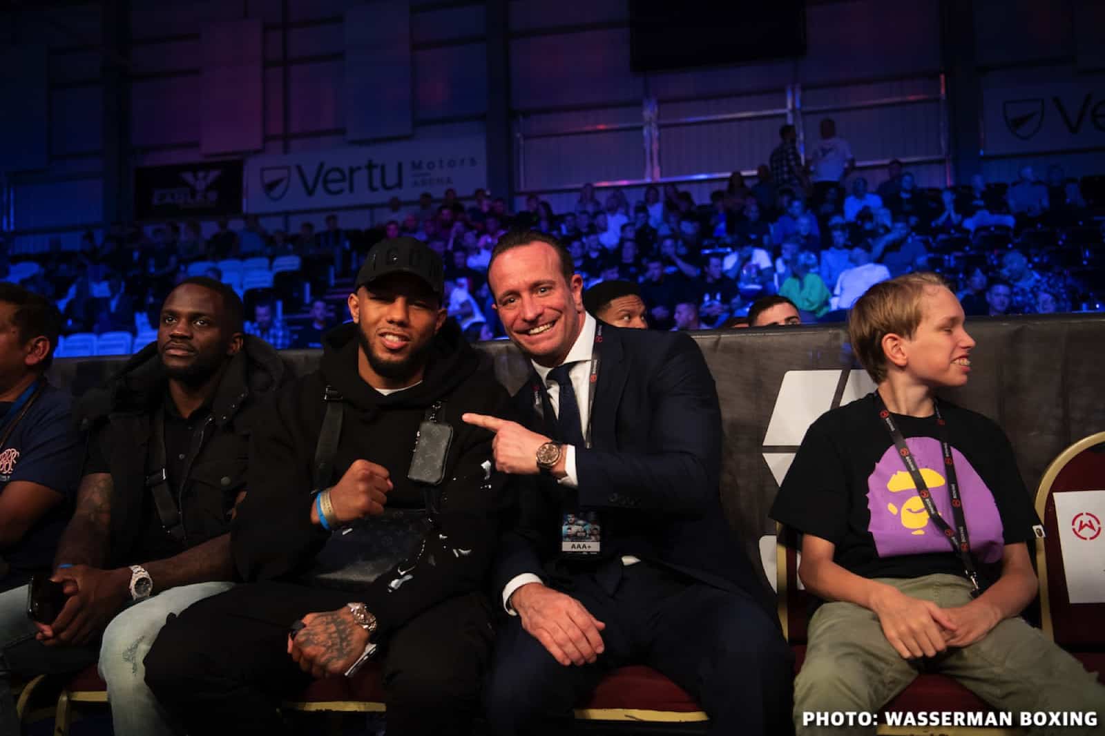 Boxing photo: Harlem Eubank, Josh Kelly image Josh Kelly defeats Lucas Bastida - Boxing Results