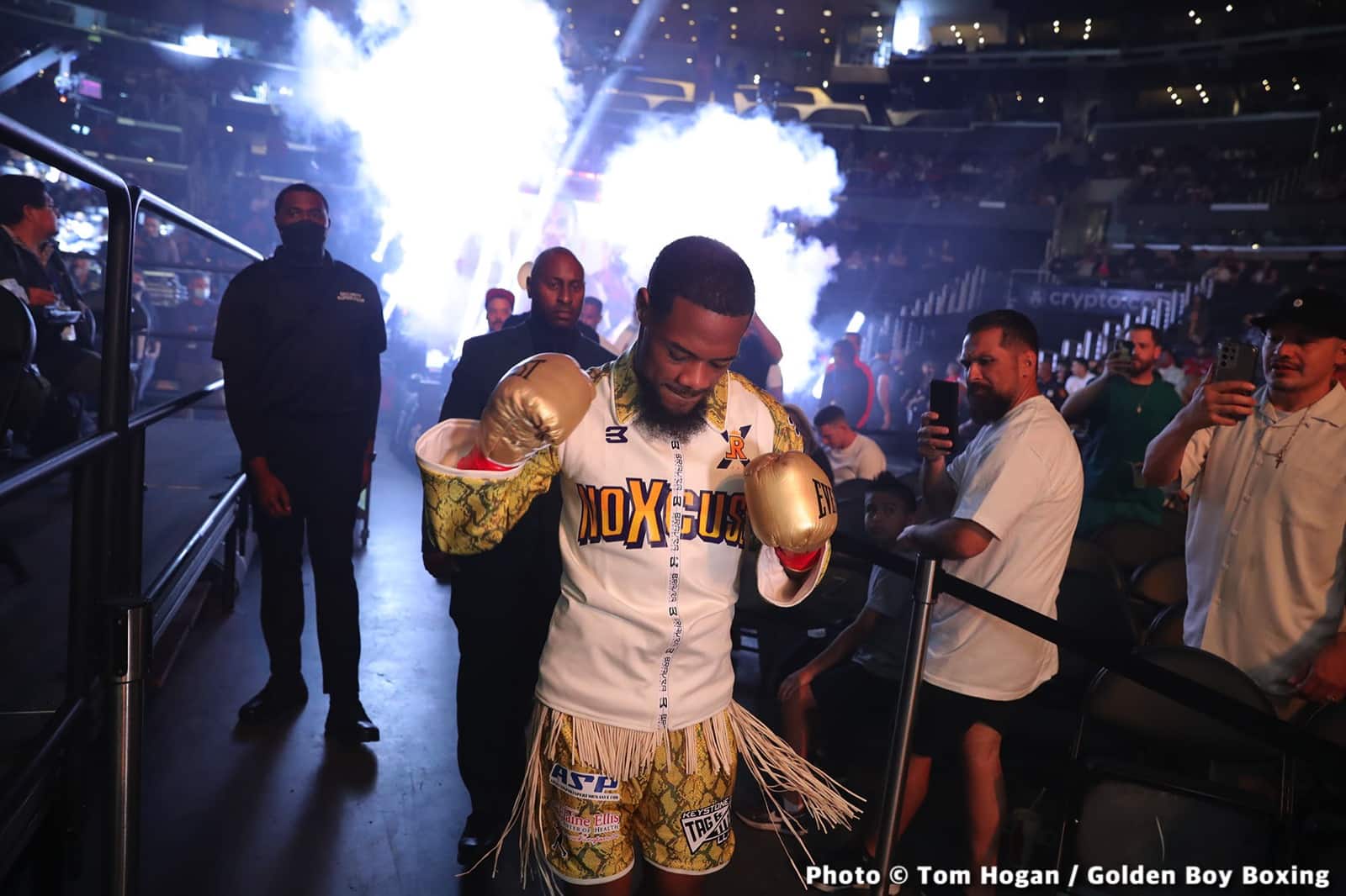 Boxing photo: Javier Fortuna, Ryan Garcia image Photos: King Ryan Knocks Out Fortuna In Round 6