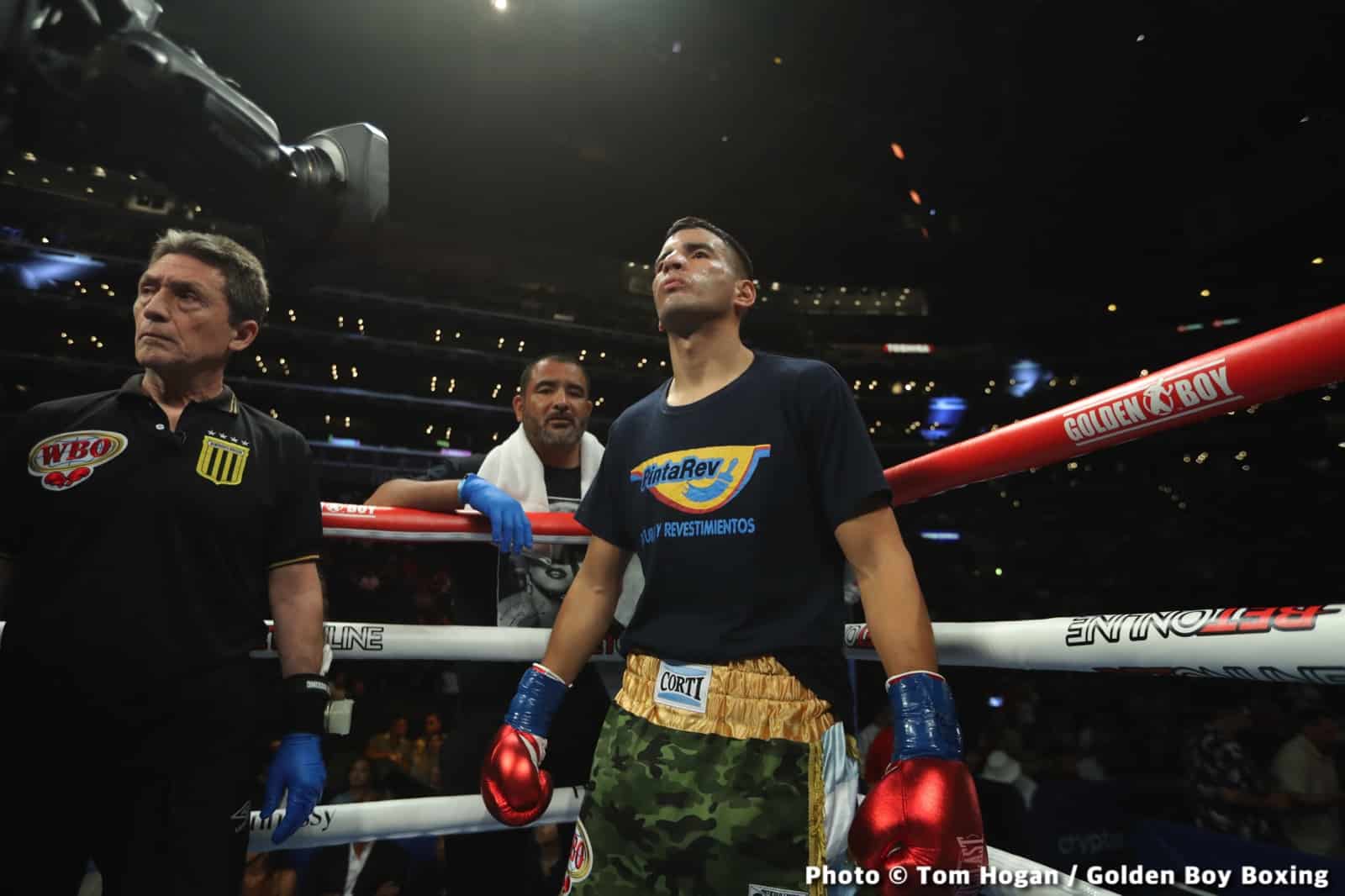 Photos: King Ryan Knocks Out Fortuna In Round 6