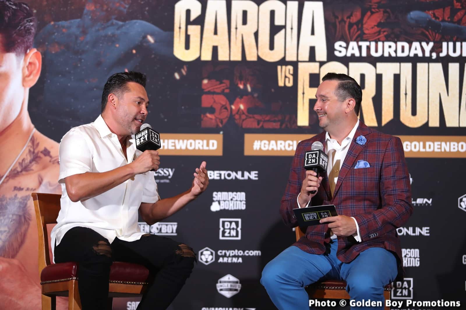 De La Hoya: “If Canelo Fights Bivol Again It'll Be Worse”