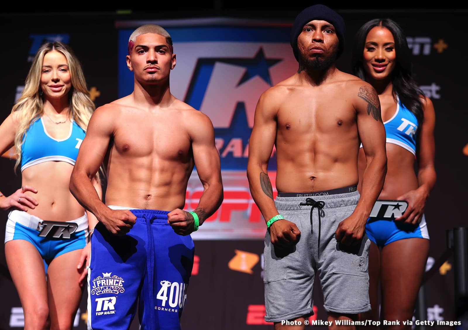 Photos: Barboza Jr. outboxes Zorrilla, Torrez Jr. Improves to 2-0