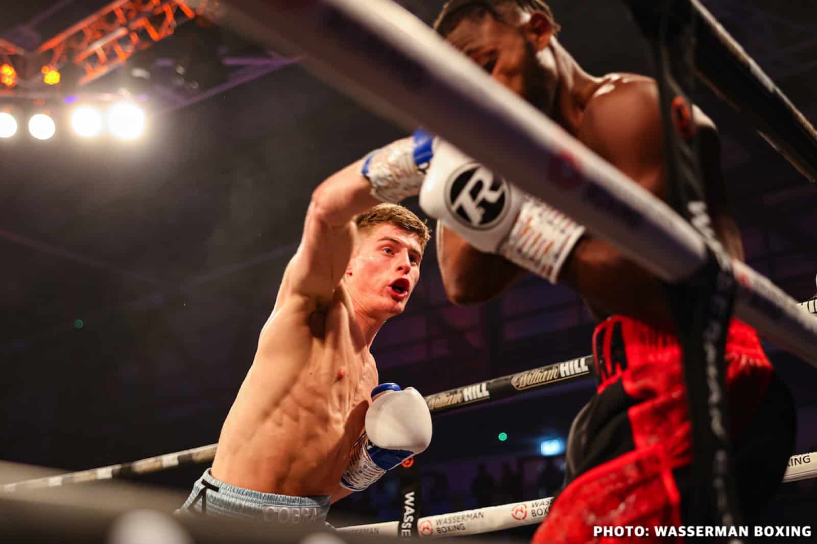 Boxing photo: Harlem Eubank, Josh Kelly image Josh Kelly defeats Lucas Bastida - Boxing Results
