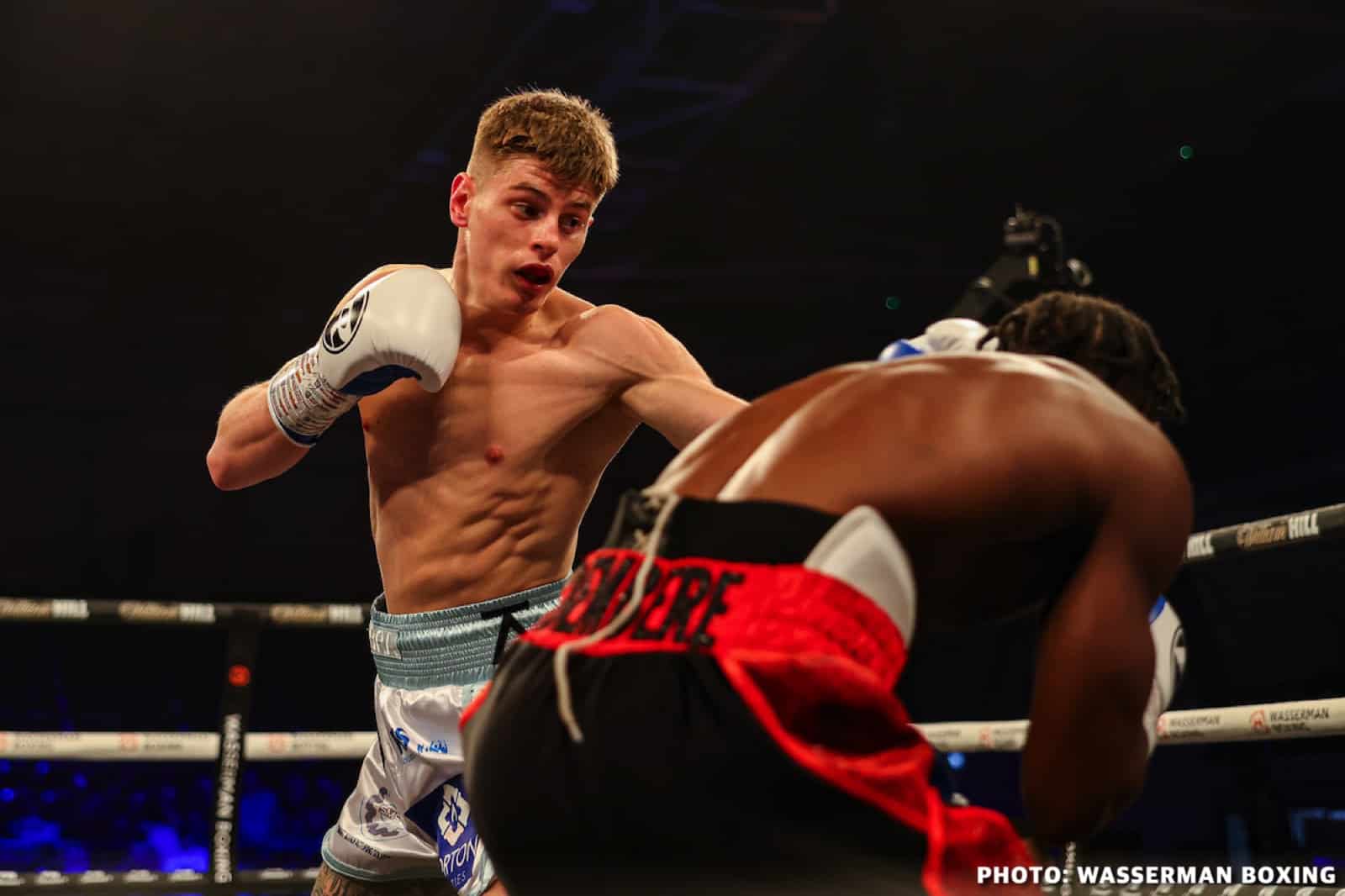 Boxing photo: Harlem Eubank, Josh Kelly image Josh Kelly defeats Lucas Bastida - Boxing Results