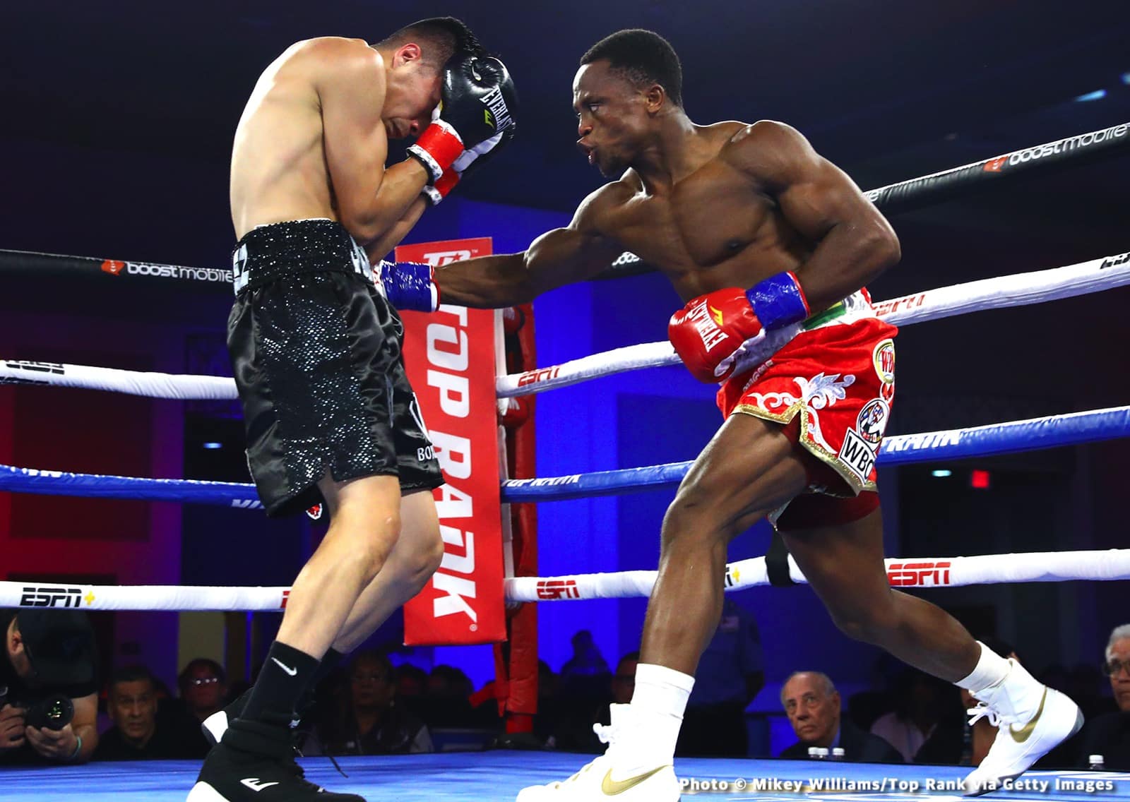 Isaac Dogboe Outpoints Gonzalez - Boxing Results