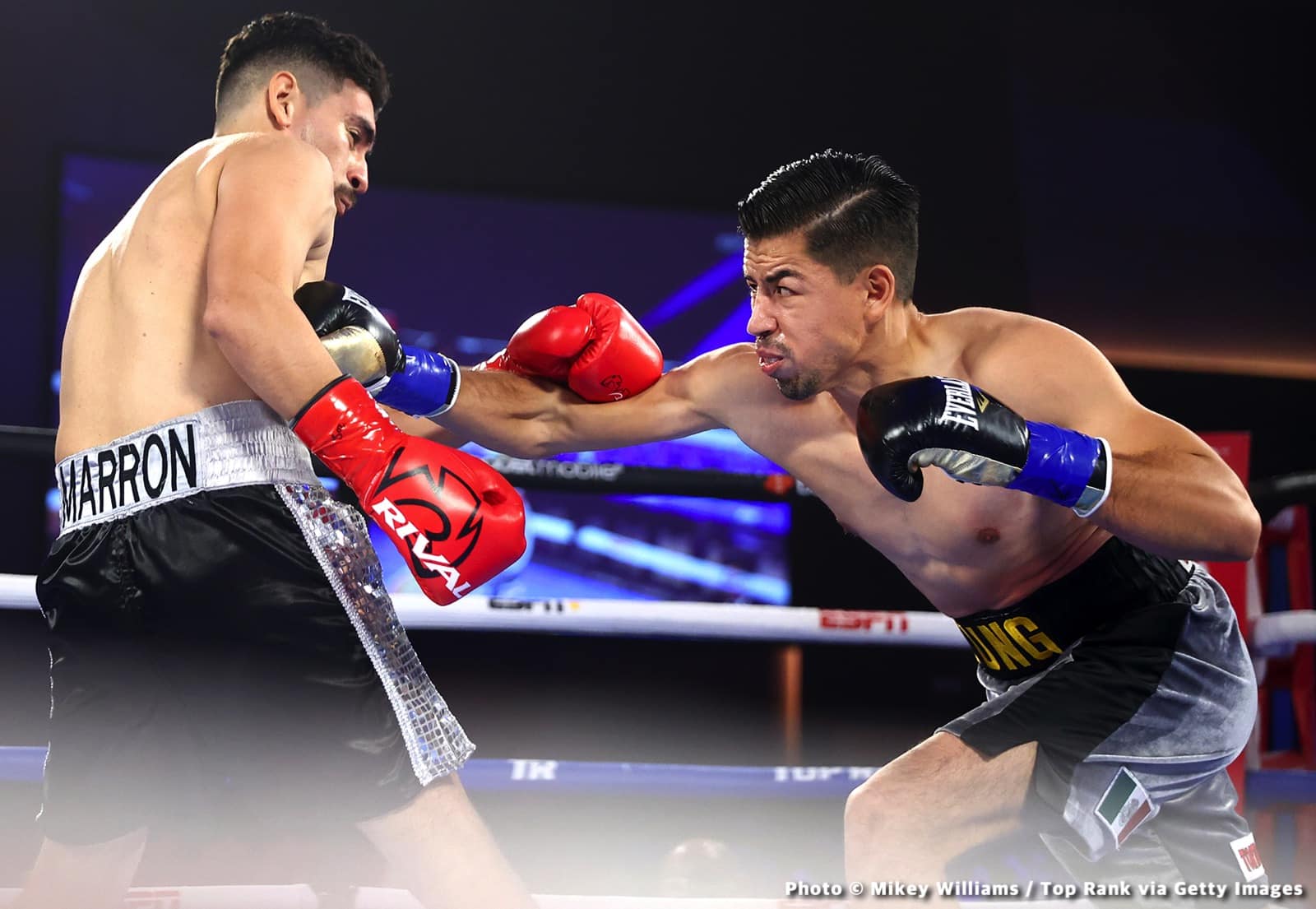 Photos: Barboza Jr. outboxes Zorrilla, Torrez Jr. Improves to 2-0