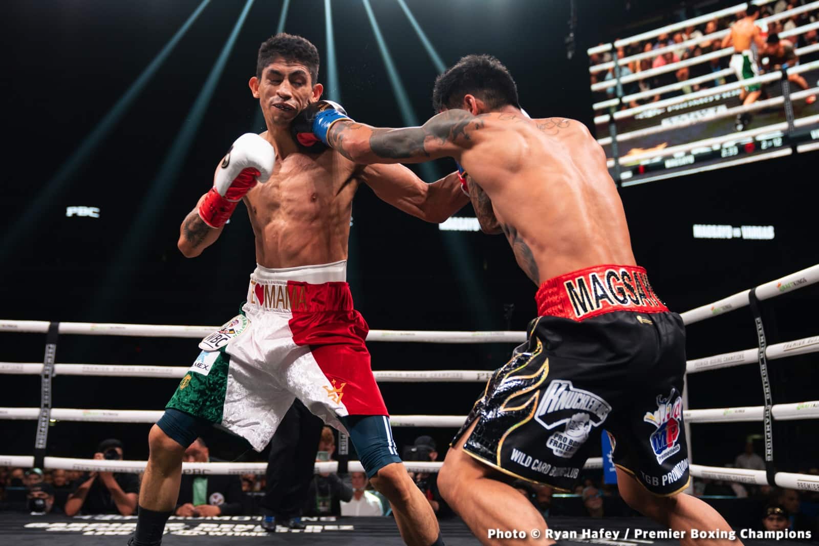Photos: Rey Vargas dethrones Mark Magsayo In San Antonio