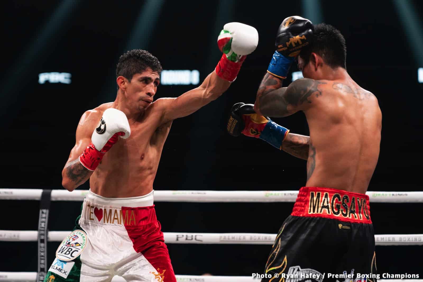 Photos: Rey Vargas dethrones Mark Magsayo In San Antonio