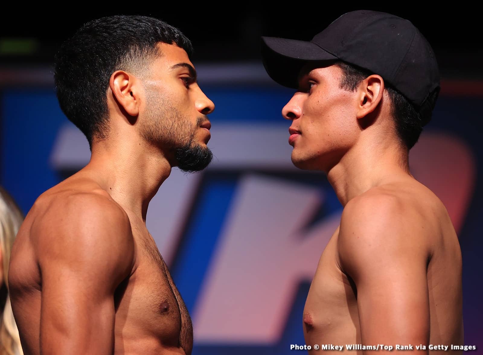Photos: Barboza Jr. outboxes Zorrilla, Torrez Jr. Improves to 2-0