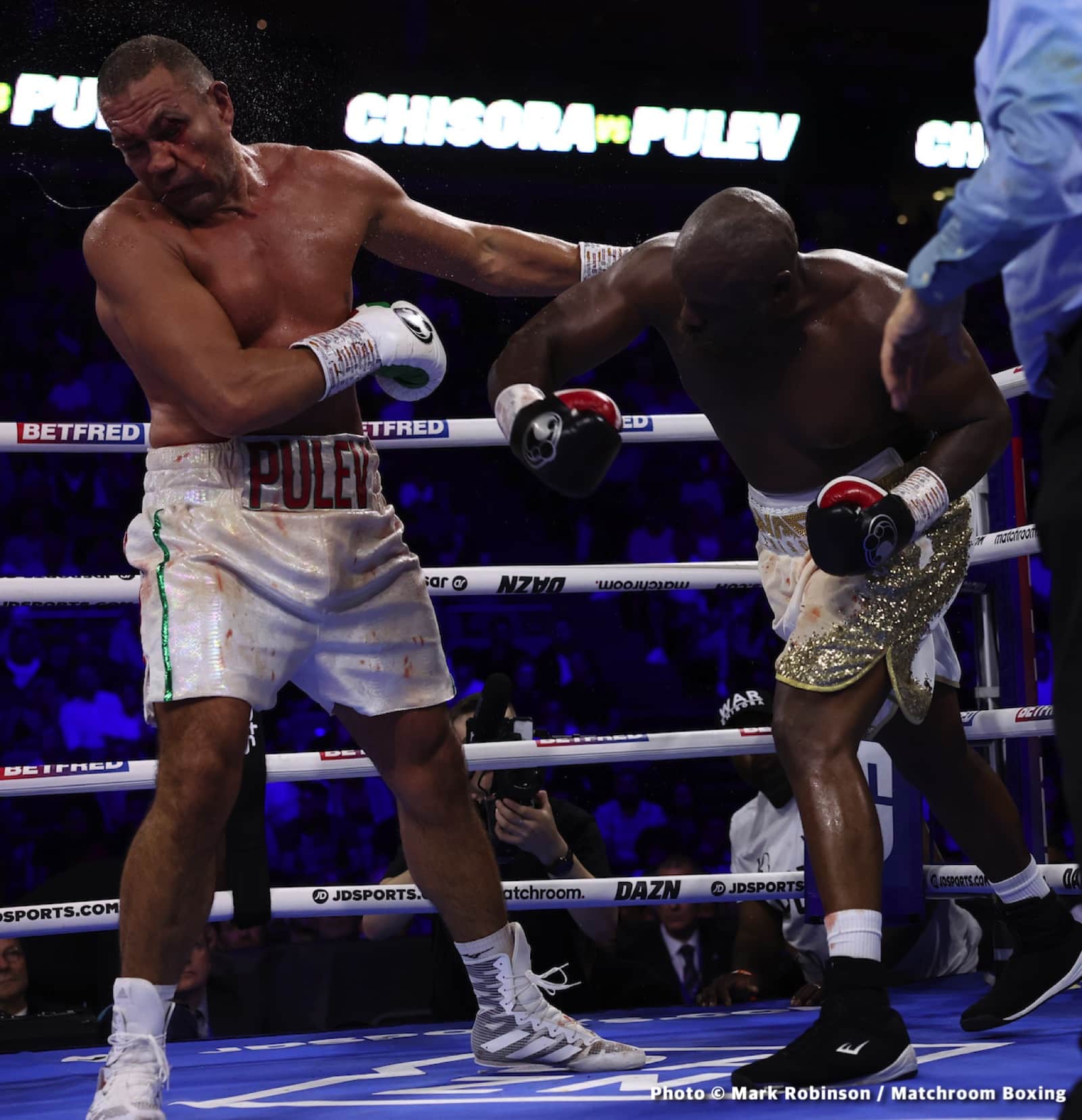 Derek Chisora Wins Split Decision In FOTY Contender With Pulev - Boxing Results