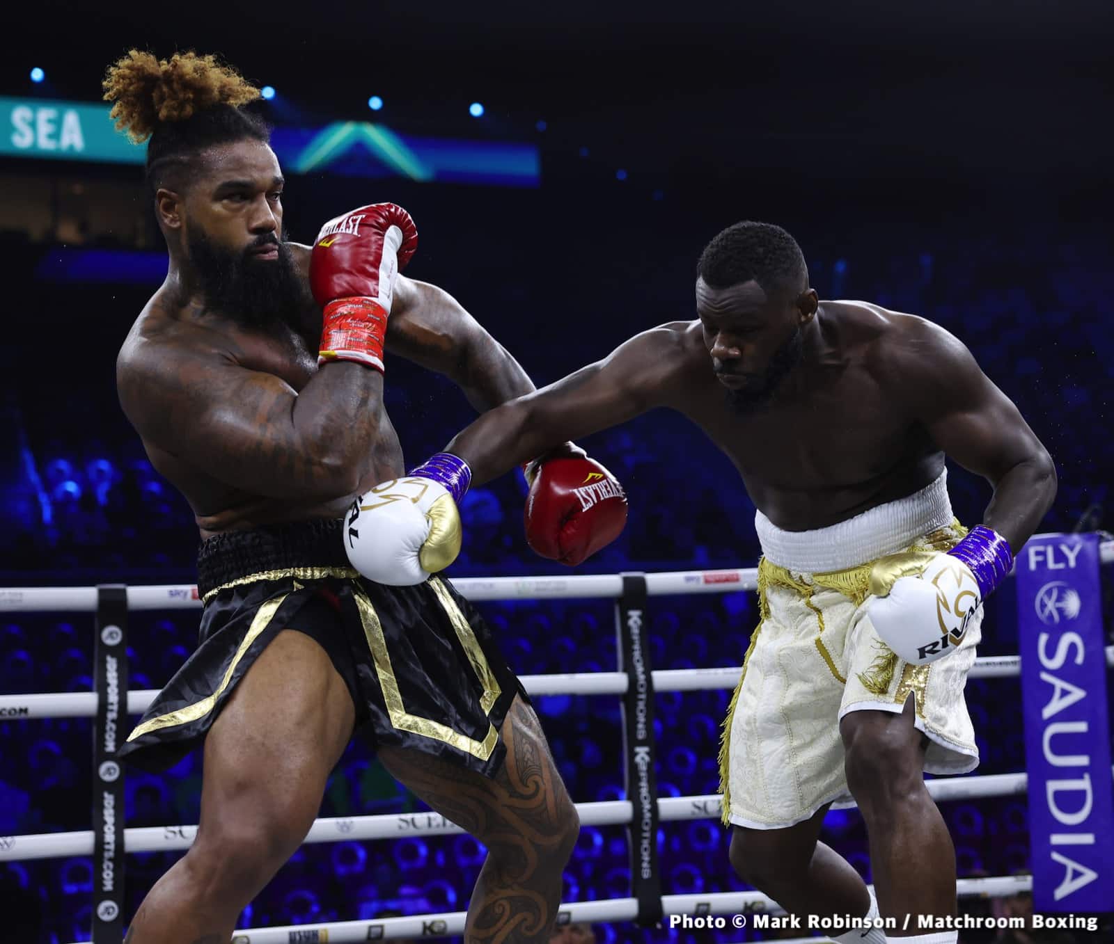 Oleksandr Usyk - Anthony Joshua - Live action results