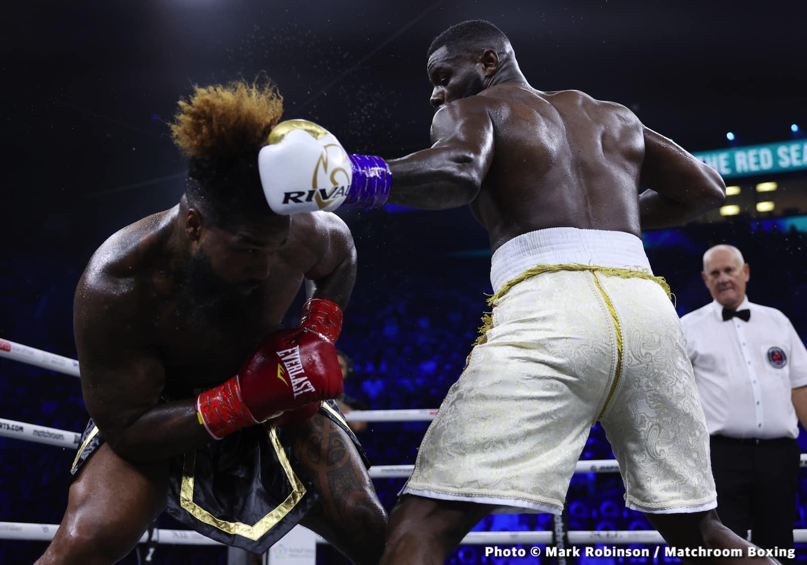 Oleksandr Usyk - Anthony Joshua - Live action results